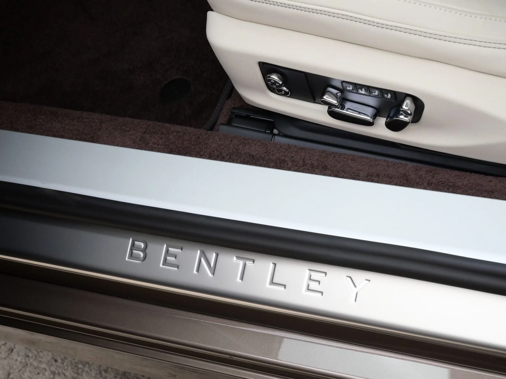 mph012_251262256_e39748097d3aae6a2be99c5a94bcfd24x_236f408857