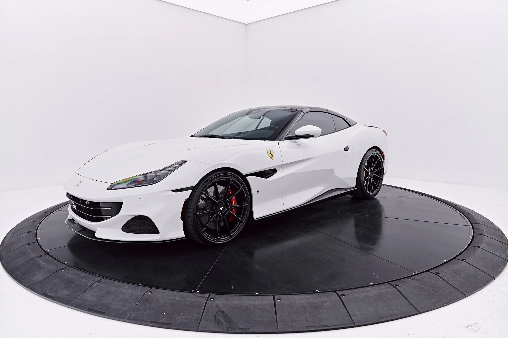 mph012_251341178_Used_2022_Ferrari_Portofino_M_Base_1785971795_e0981a2f67
