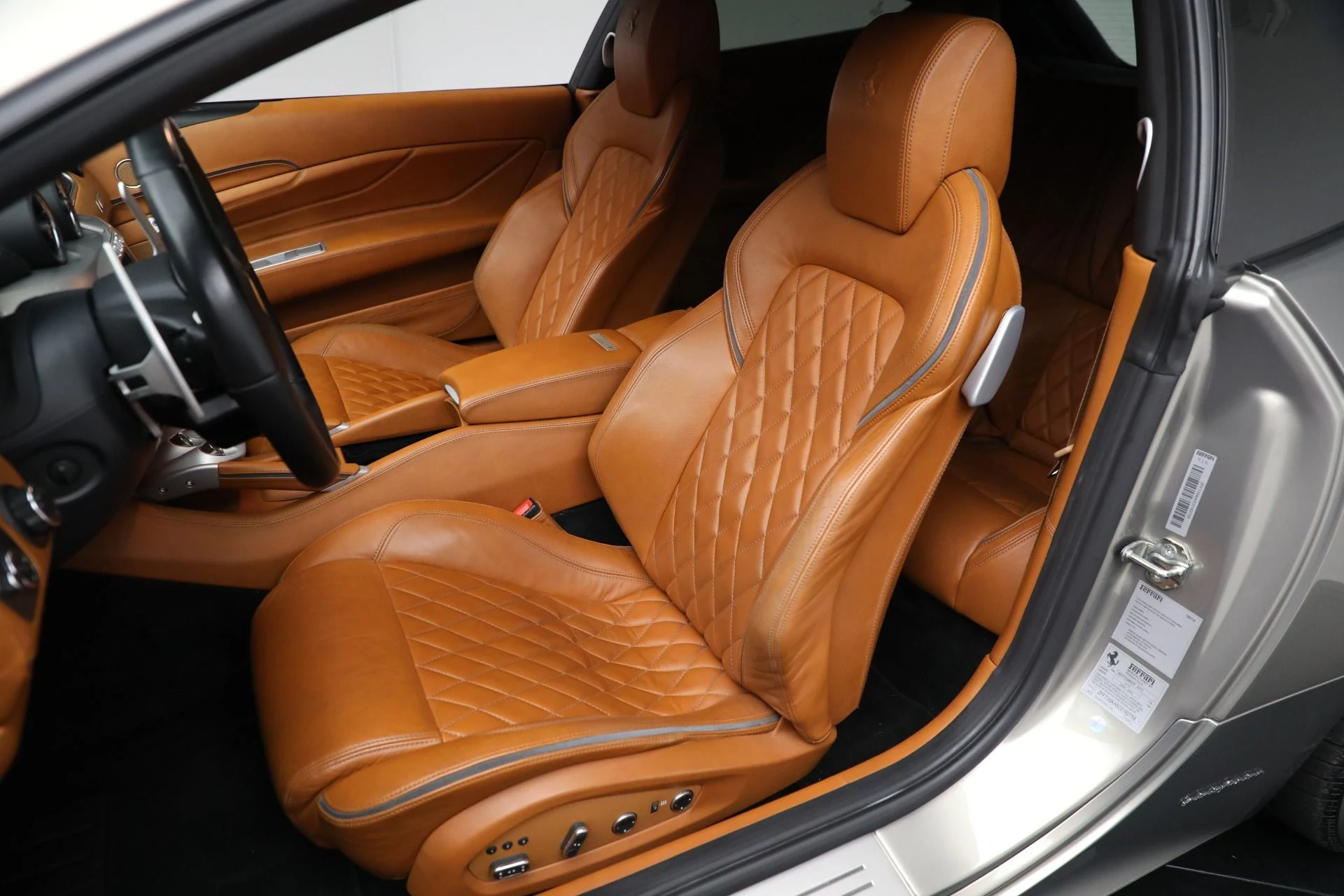 mph012_2517256822_Used_2012_Ferrari_FF_6dc50962de