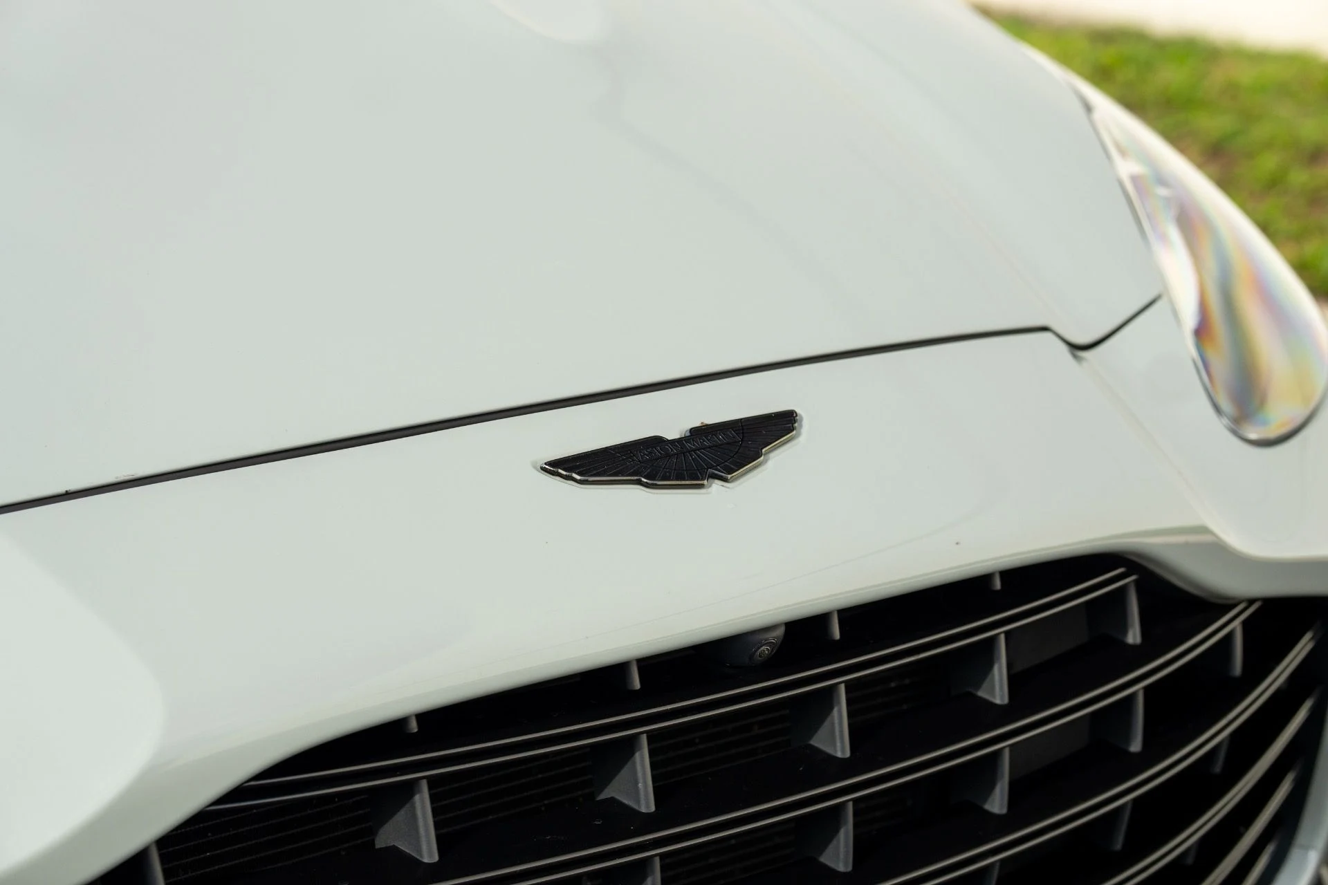 mph012_2525761844_Used_2023_Aston_Martin_DBX_707_1756441558_42c2db4d13
