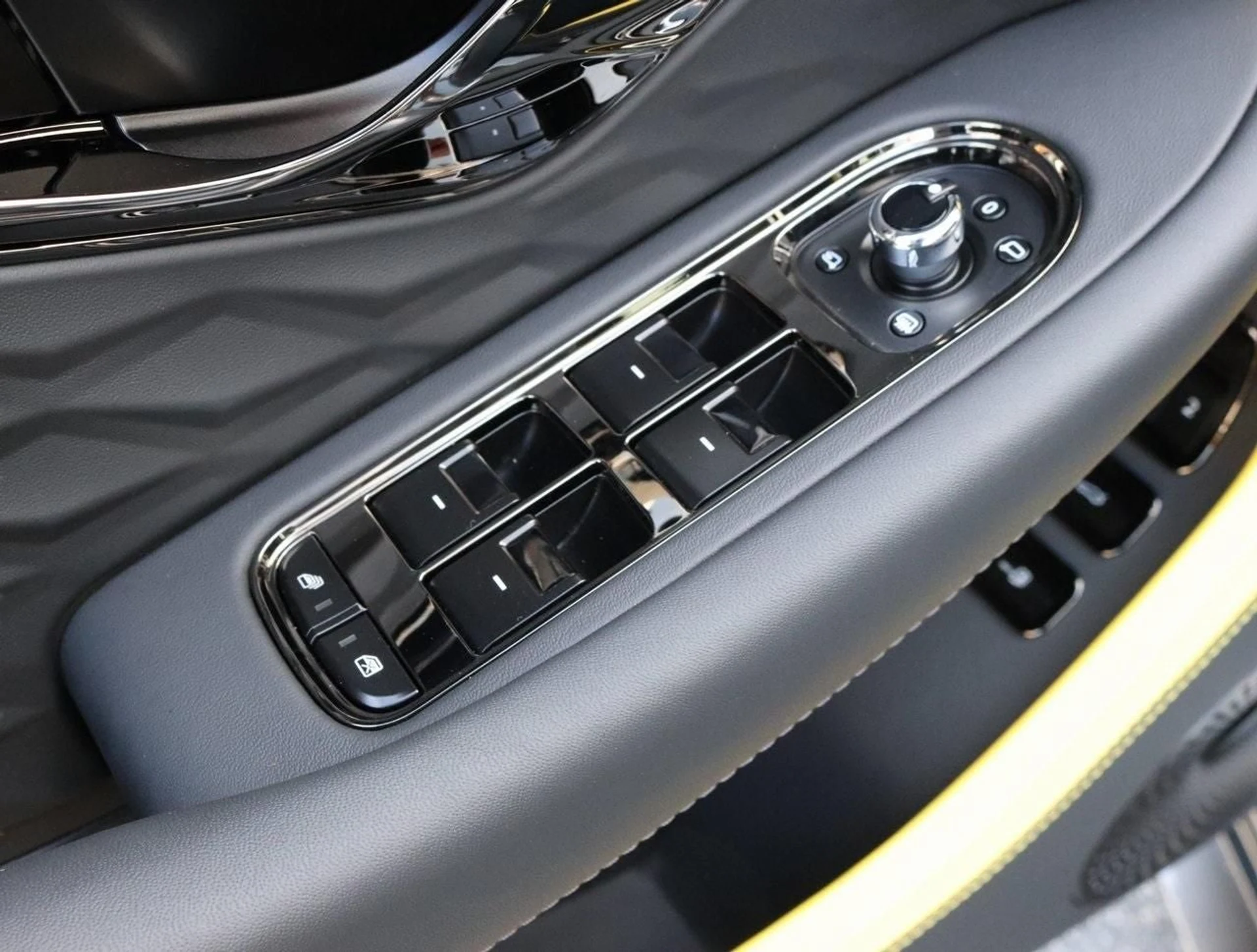 mph012_2532015934_13_2867b2a85e