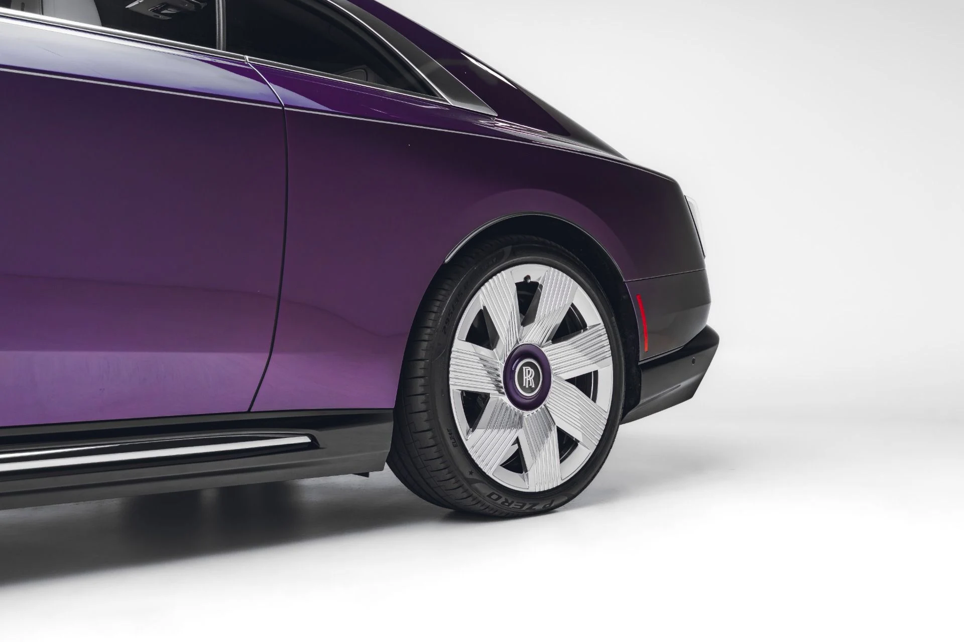 mph012_2541616364_Used_2024_Rolls_Royce_Spectre_1781309792_050066767f