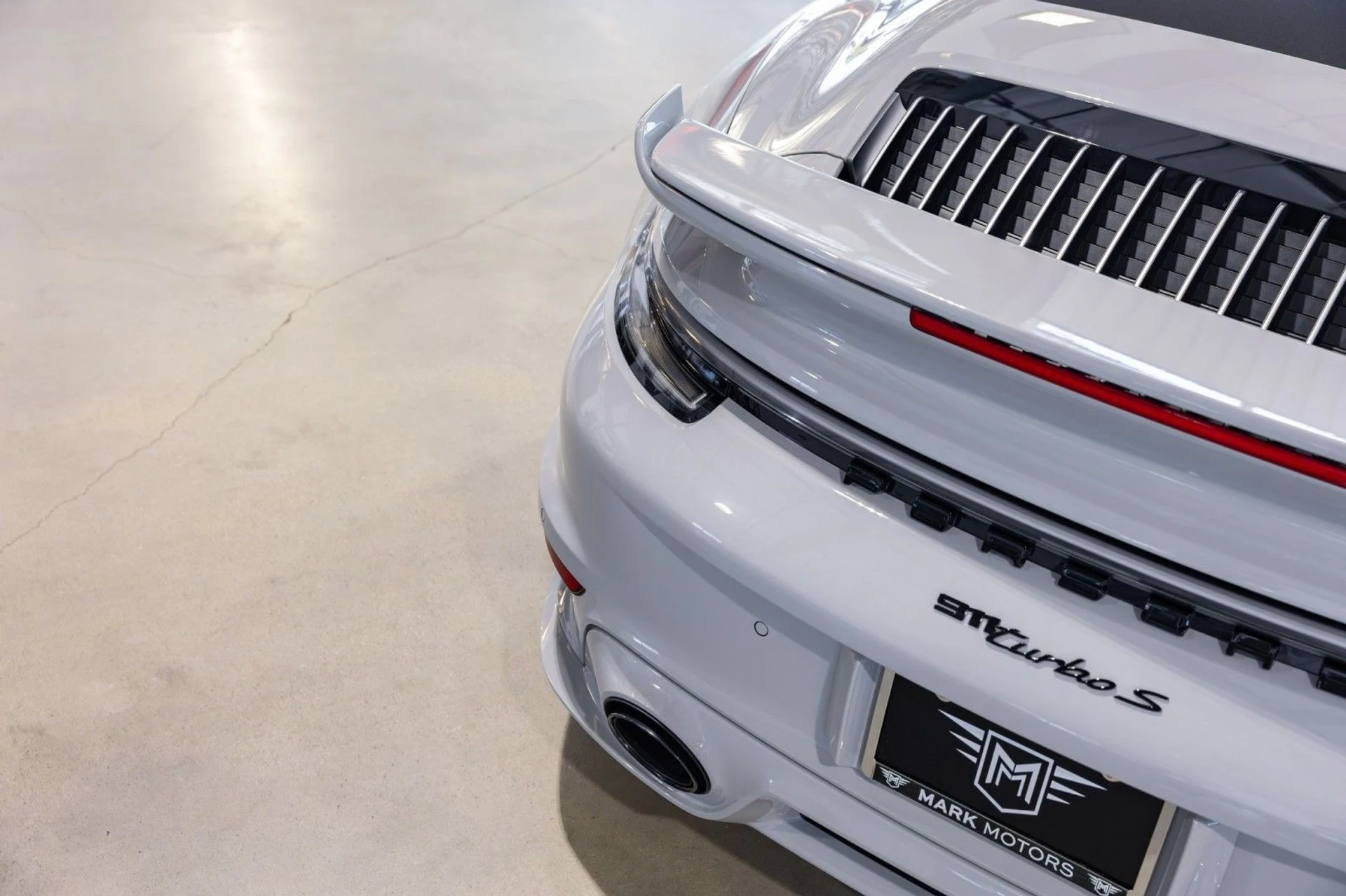 mph012_2546008147_p_Q_f85f158d15