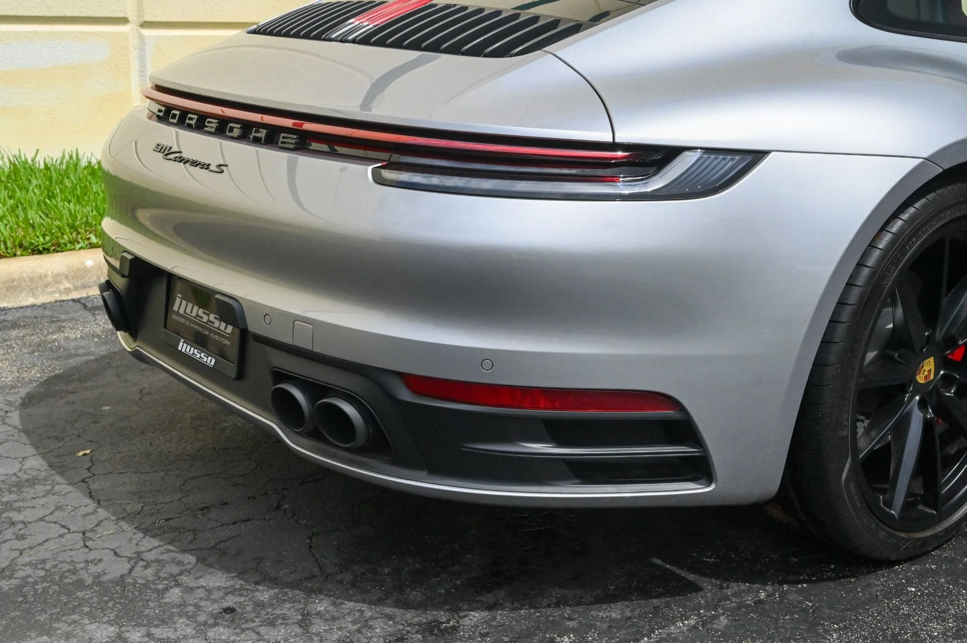 mph012_2546264401_Used_2021_Porsche_911_Carrera_S_1754403890_612d6ae20f