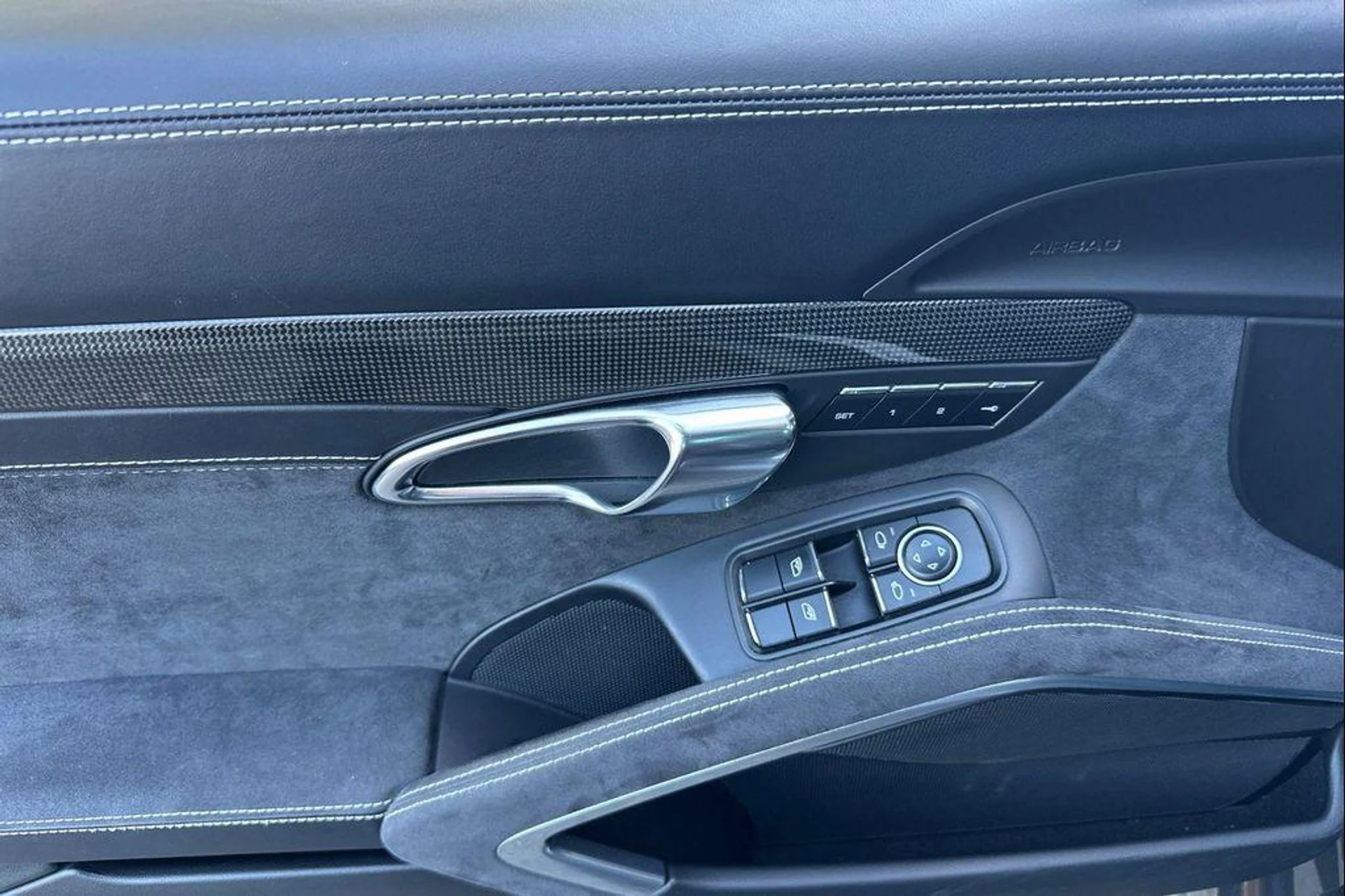 mph012_2552348522_D_x_H_Ek_Tk1_Bj_Y8g_Zzo_GM_vf_Urgo_14272d9686