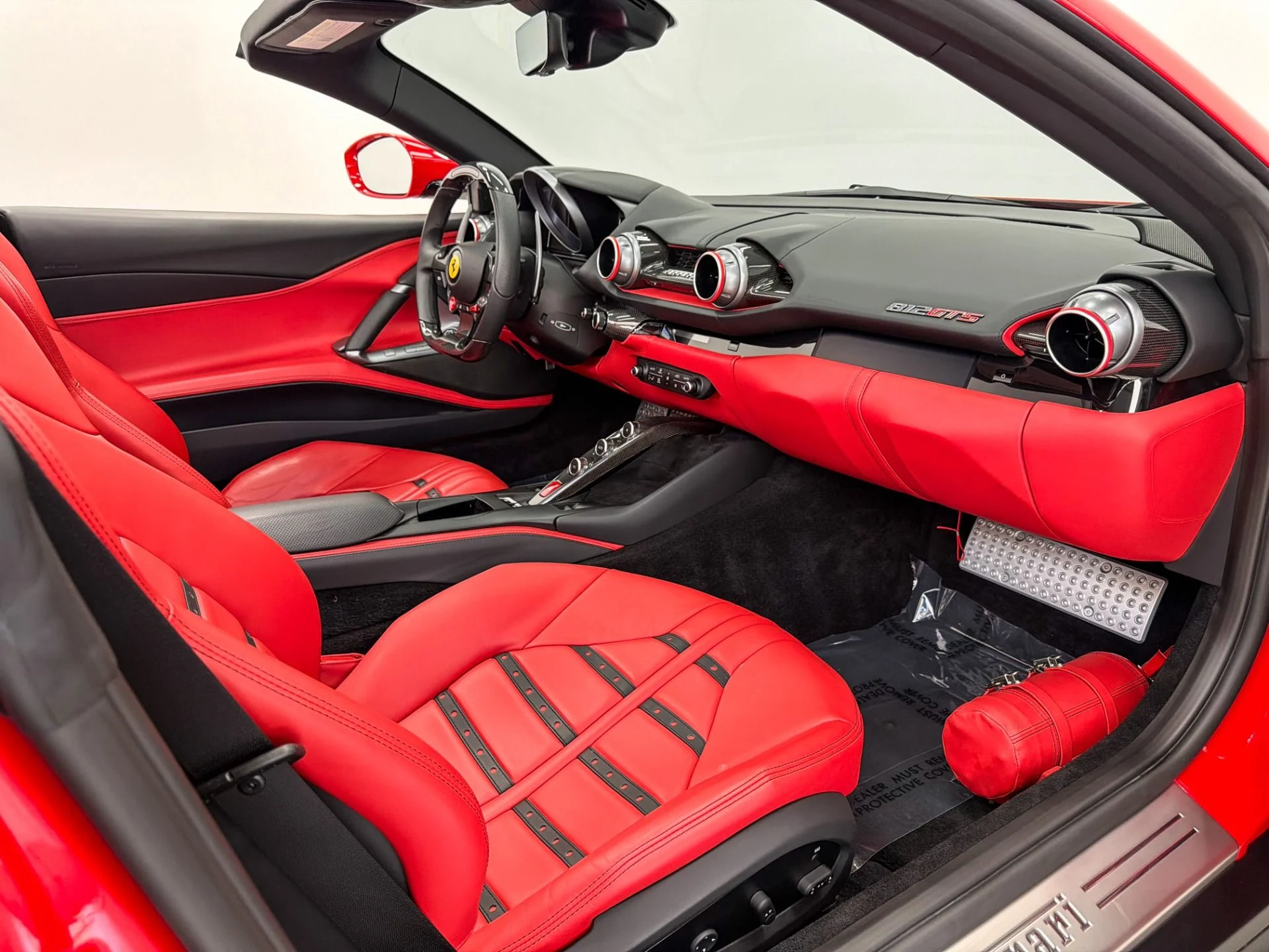 mph012_2555482744_Used_2023_Ferrari_812_GTS_Daytona_Seats_Interior_Carbon_Suspension_Lifter_1781810794_1c4e45c18a
