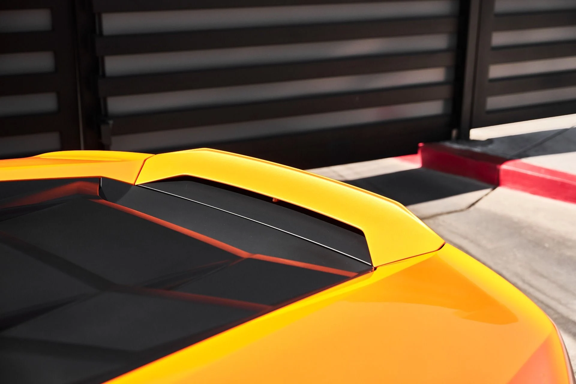 mph012_255720048_Used_2023_Lamborghini_Huracan_Sterrato_Base_1776823398_42e1e39df1