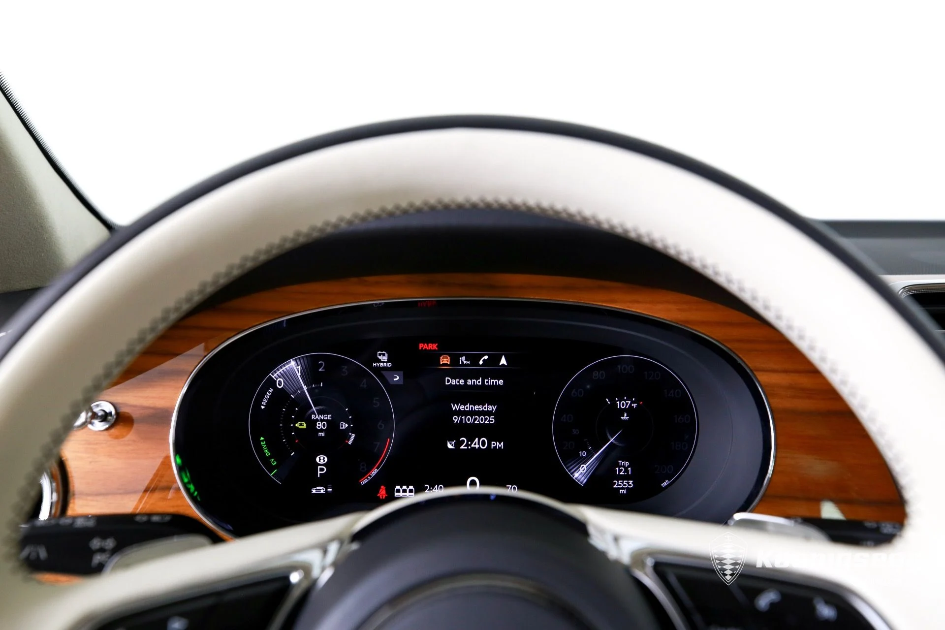 mph012_2557908018_Used_2023_Bentley_Bentayga_Hybrid_1760985662_83698cf773