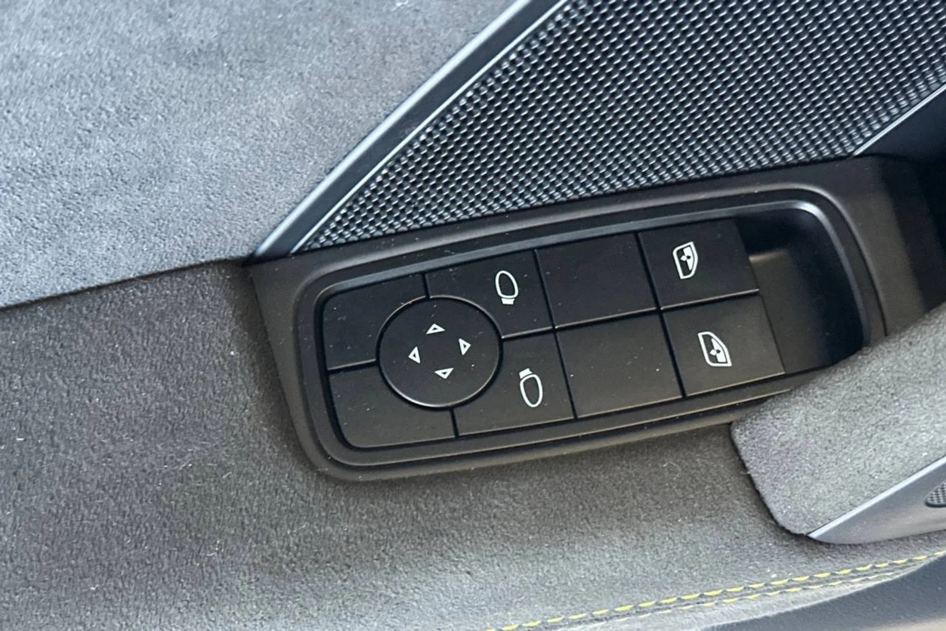 mph012_2558049601_1280_a4b8242c21