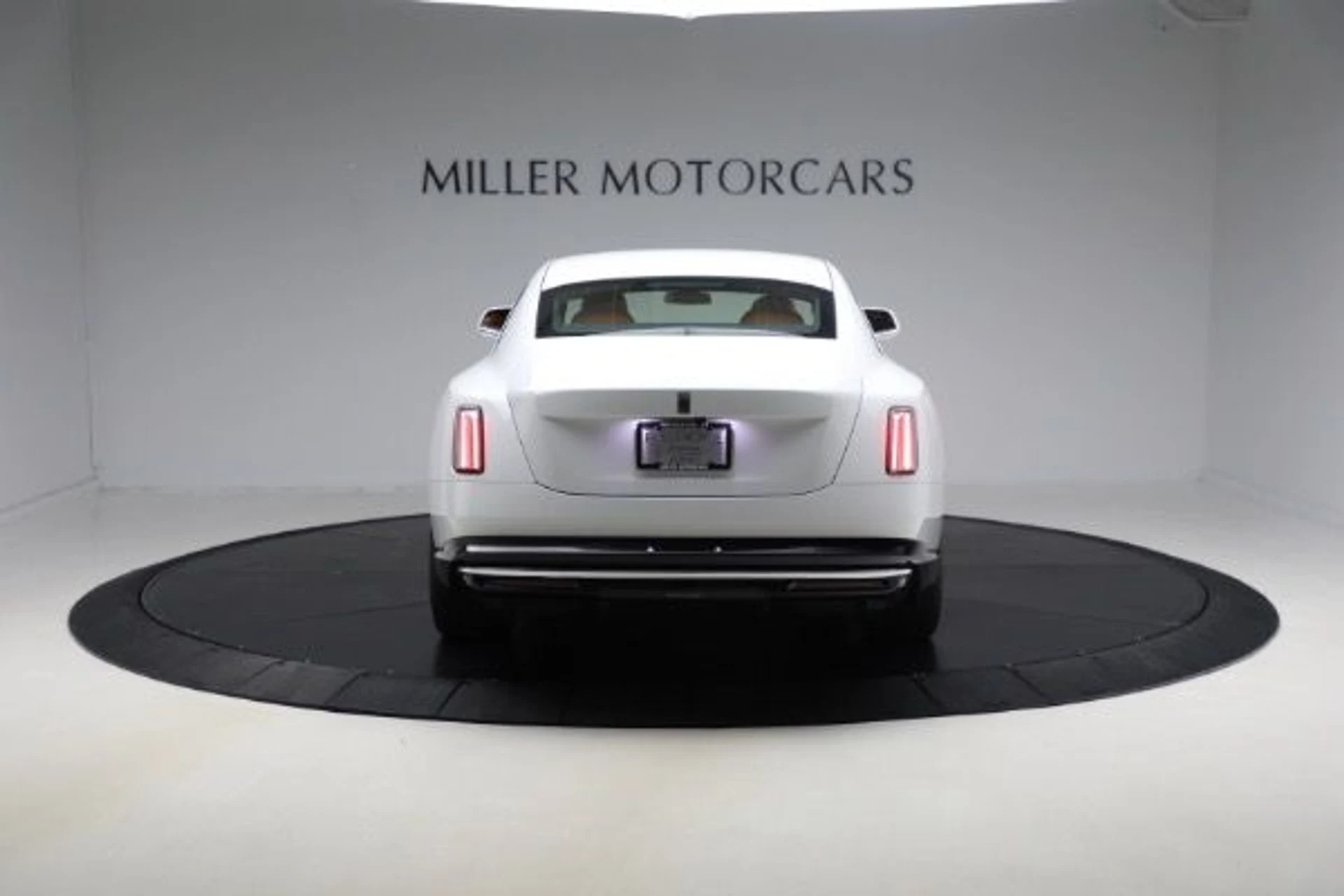 mph012_2559117797_Used_2024_Rolls_Royce_Spectre_dbb8d10d49