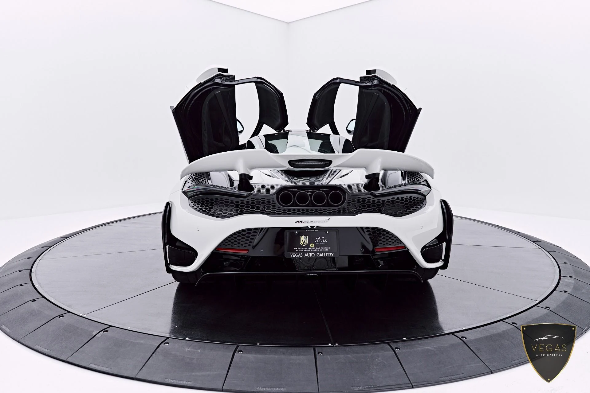 mph012_2559582110_Used_2021_Mc_Laren_765_LT_Base_1782429260_6683f60b95