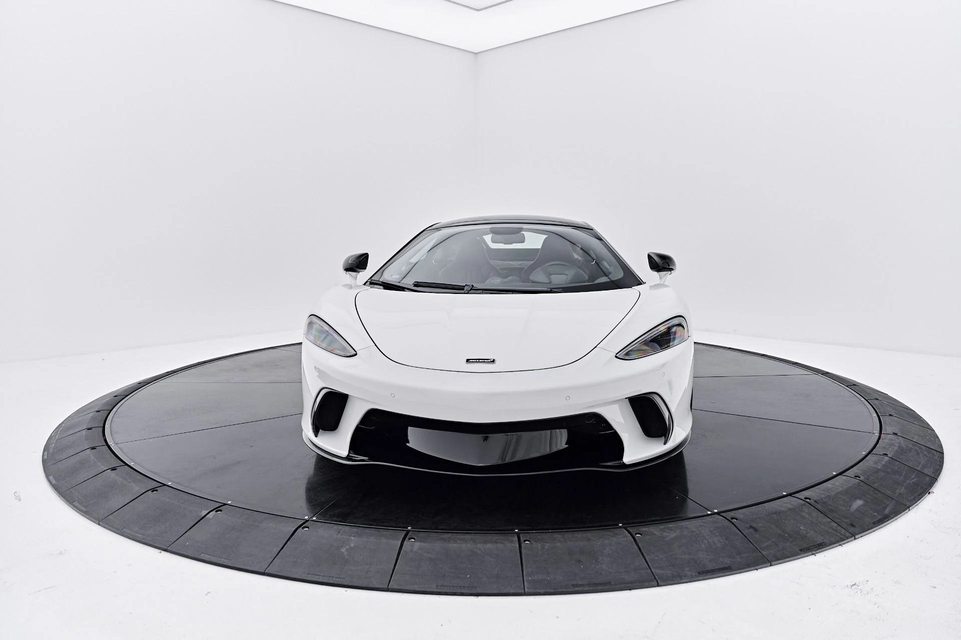 mph012_2560741614_Used_2025_Mc_Laren_GTS_1790357828_1bcdc3ddf9