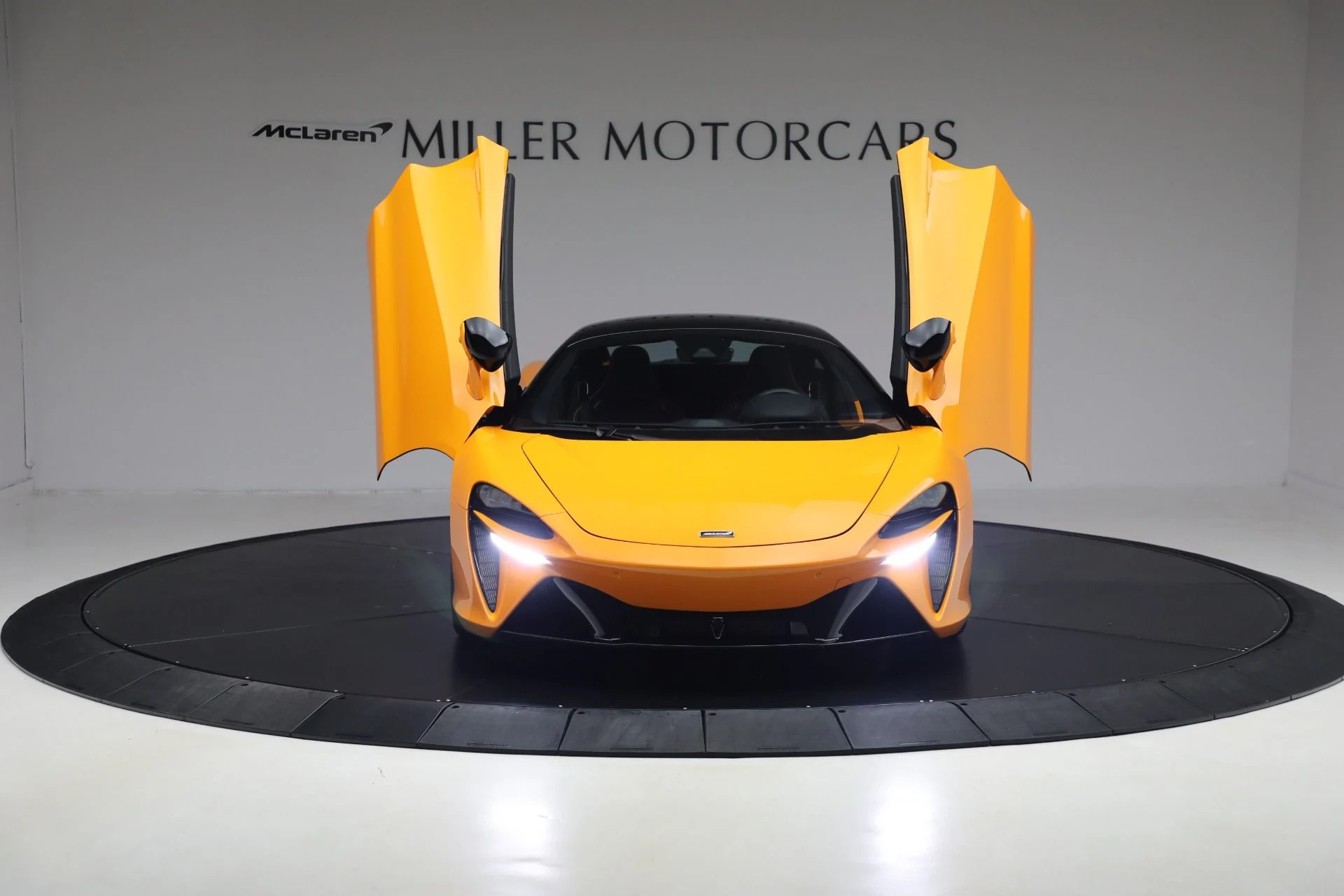 mph012_2572267872_Used_2024_Mc_Laren_Artura_Tech_Lux_6683a7fa14