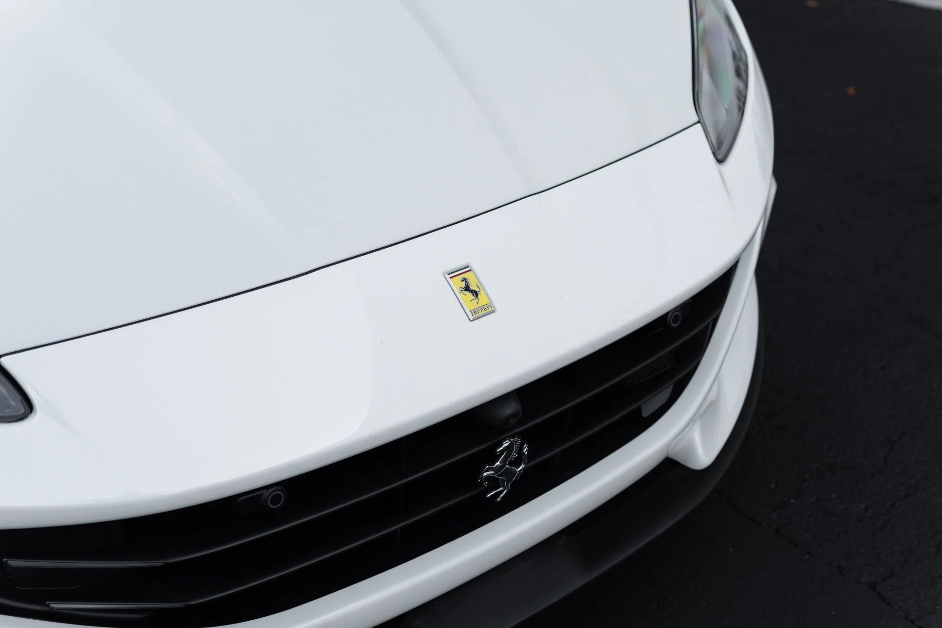 mph012_2572830474_Used_2023_Ferrari_Portofino_M_1766185478_47f9a35e47