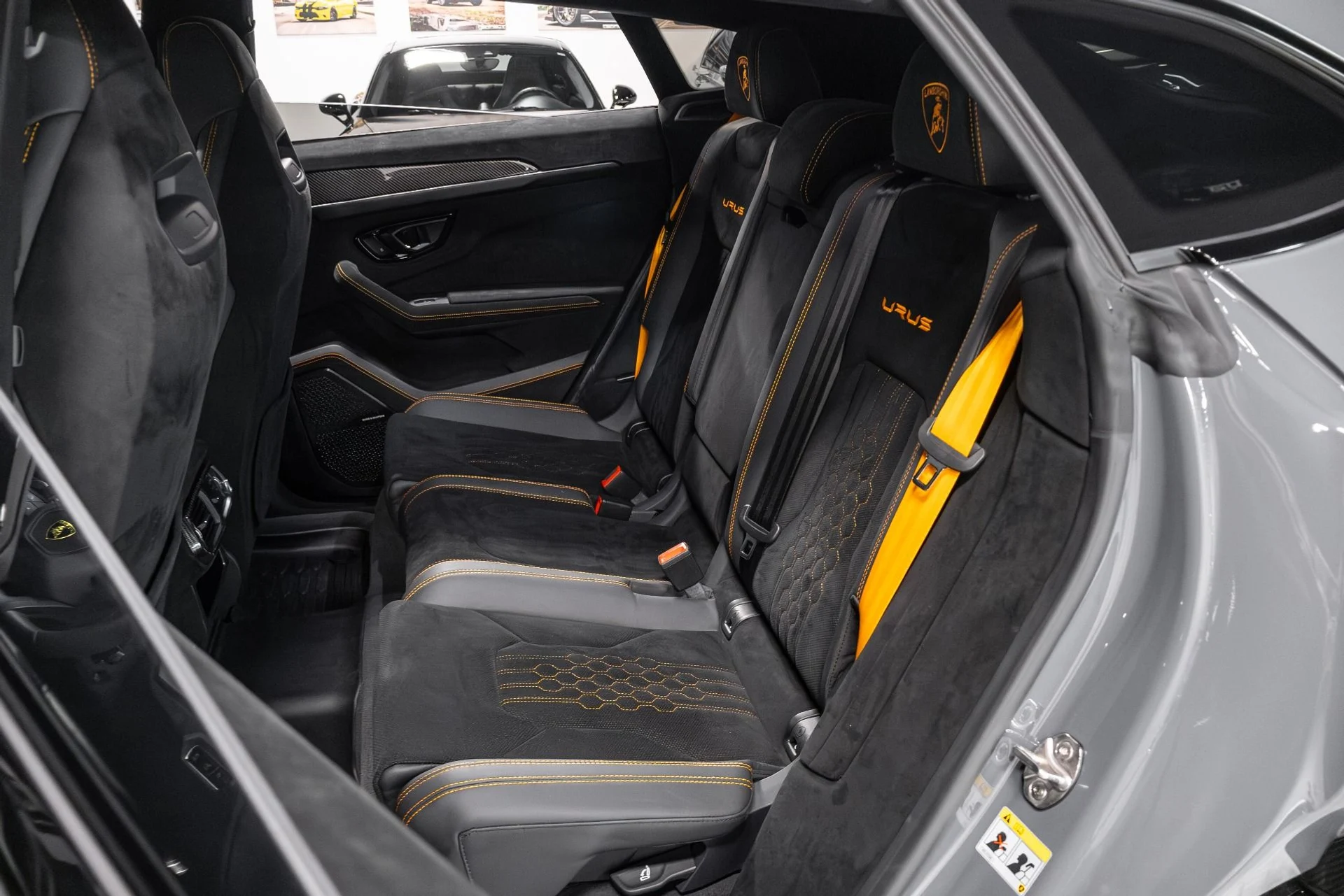 mph012_2587120048_Used_2023_Lamborghini_Urus_Performante_1766779667_9e30682ea3