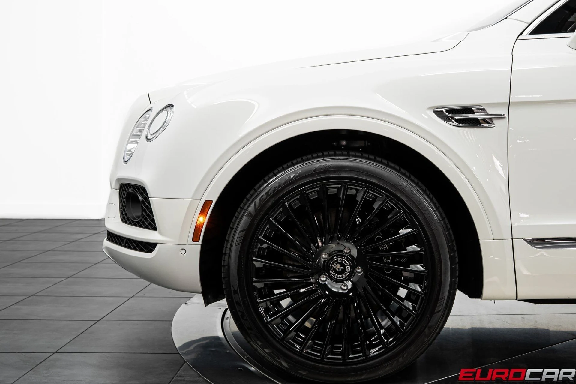 mph012_2587970706_image_13_f336ee9fda