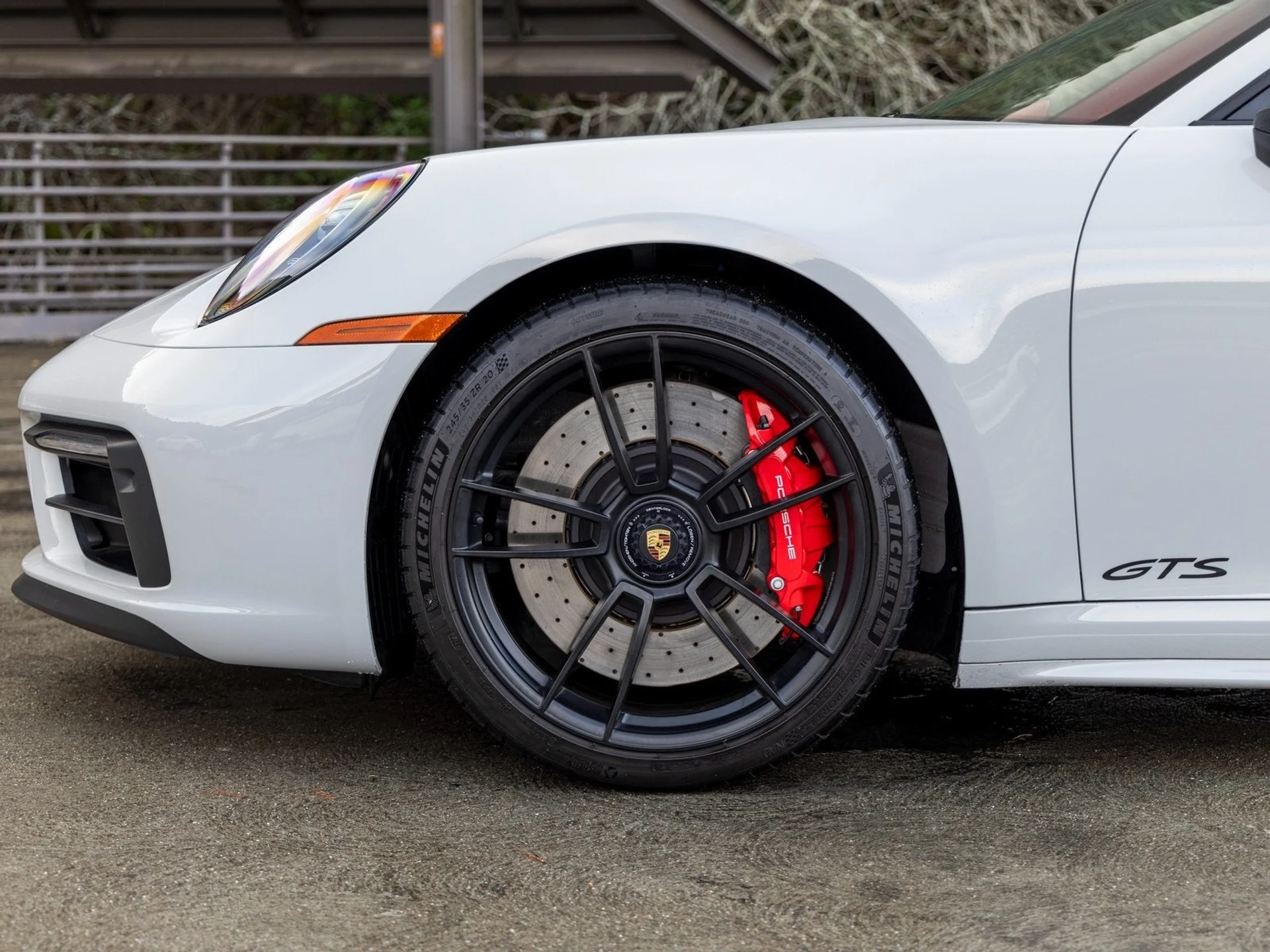 mph012_2588942398_13_630cbb23cd