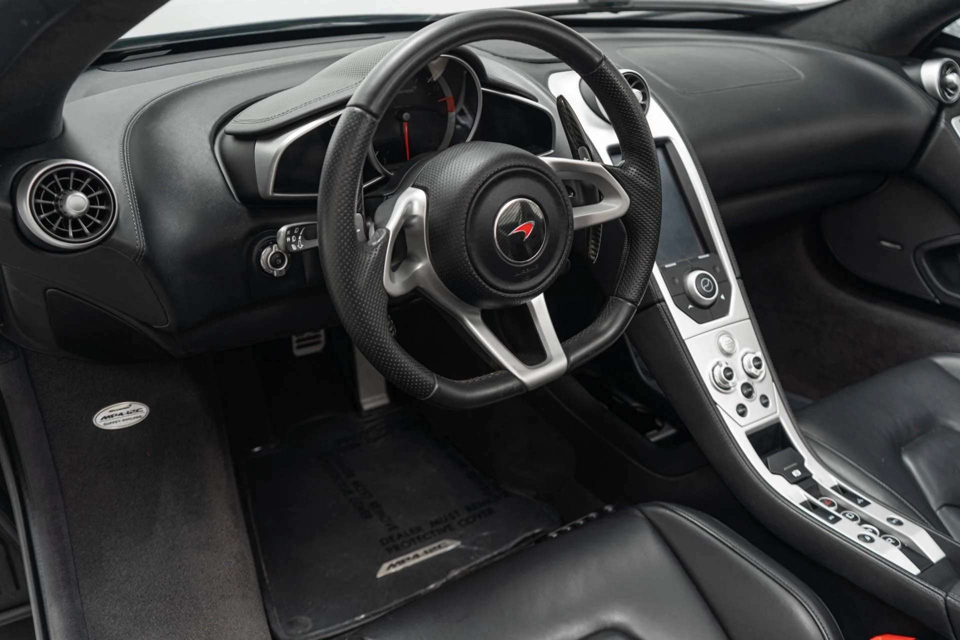 mph012_2590370916_Used_2013_Mc_Laren_MP_4_12_C_Spider_Low_Miles_Super_Lightweight_Wheels_Stealth_Pack_1758231288_2a2e1be46f