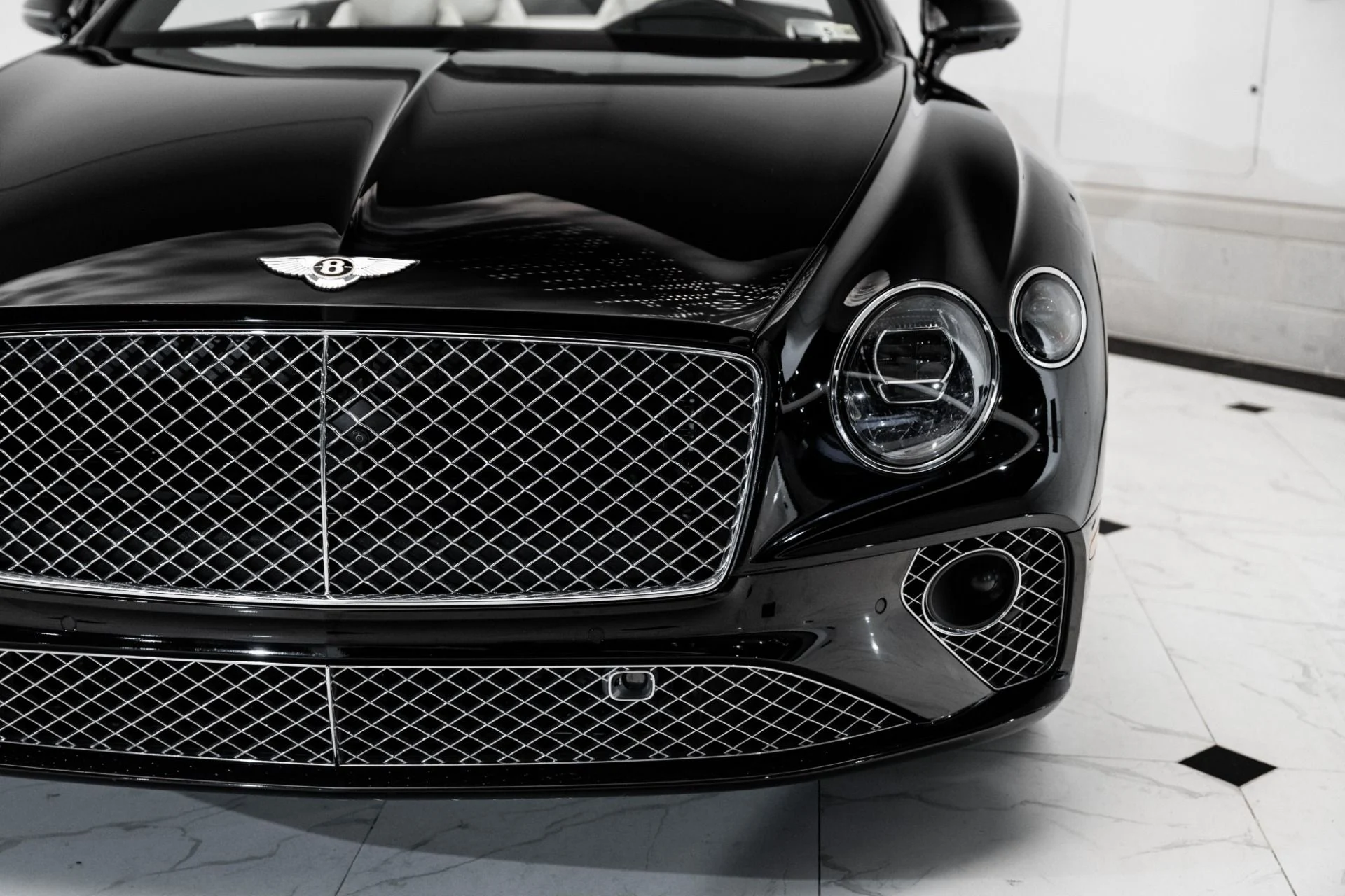 mph012_2590999730_Used_2020_Bentley_Continental_GTC_V8_1739205843_51af68c161