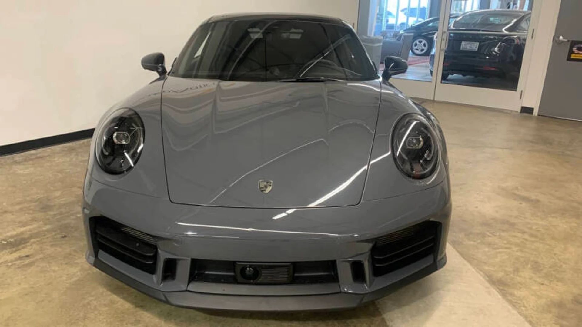 mph012_2599436330_2025_porsche_911_carrera_2dr_coupe_8fe6056405