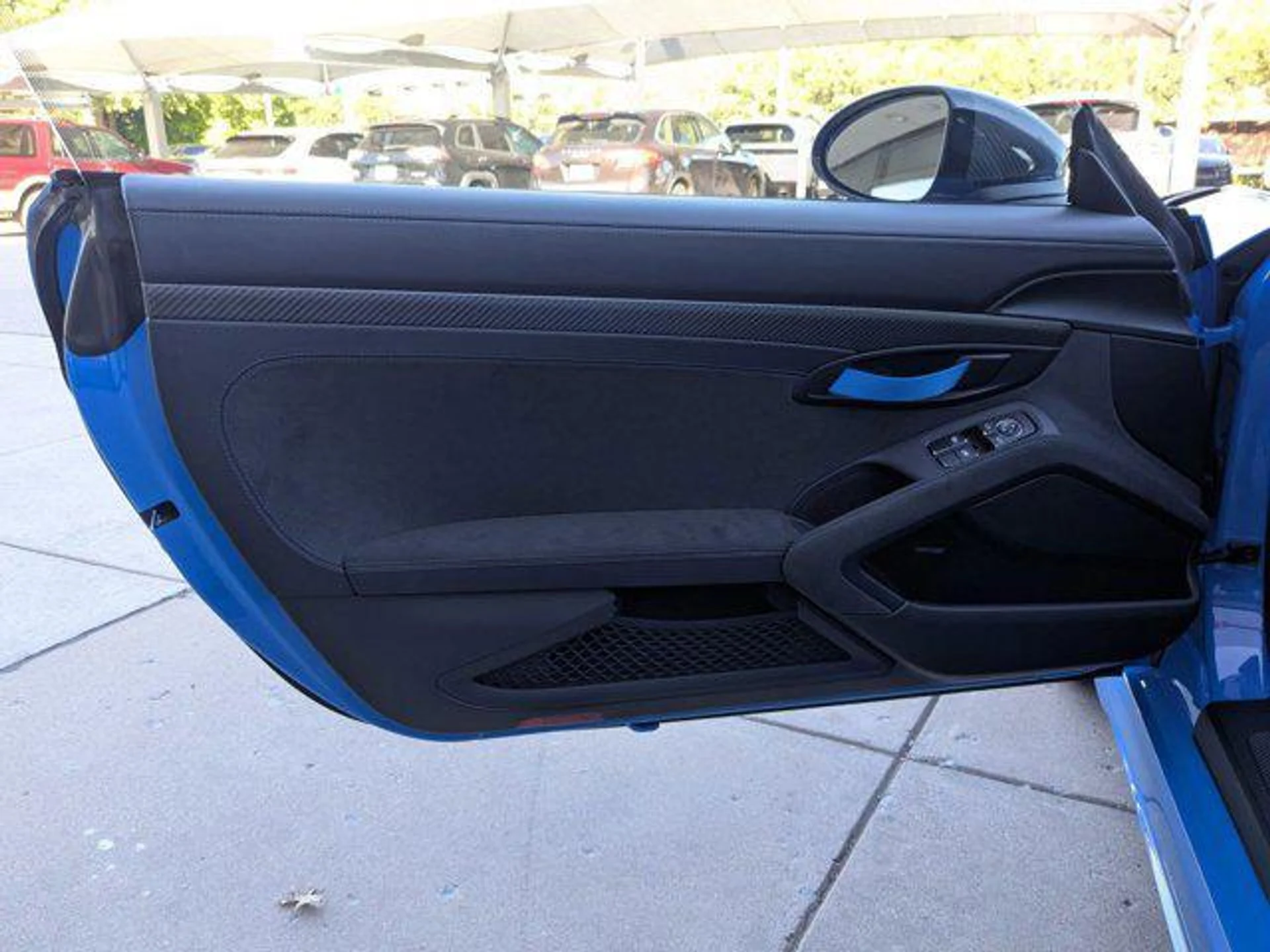 mph012_2600785037_i_S9_Vufk_Yz_UE_06odh5r_K8ze1_FI_970383d51f