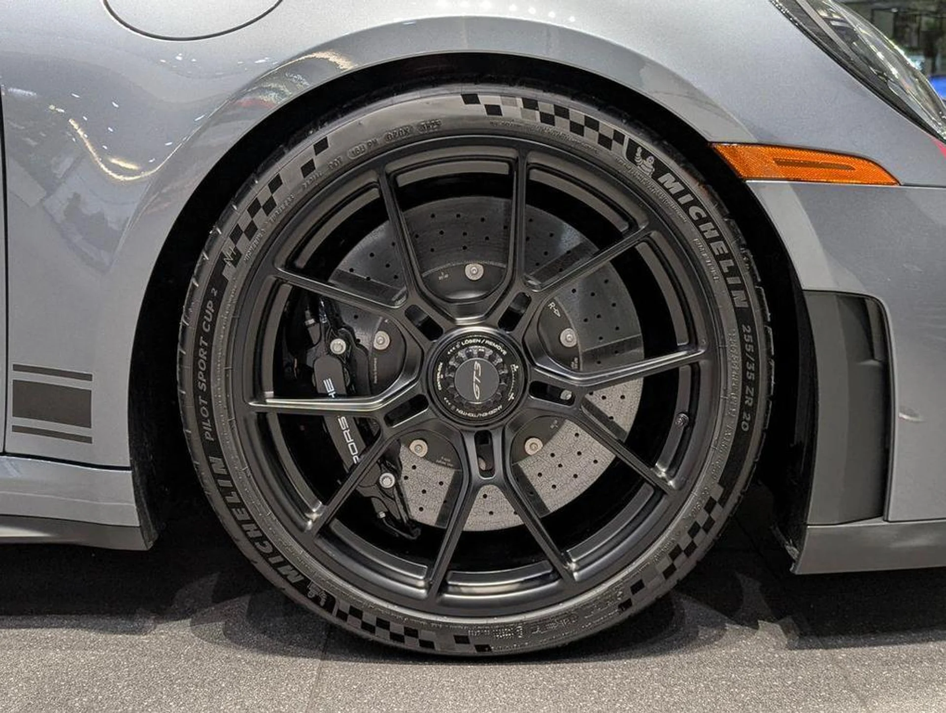 mph012_2603381882_h9_Gj_V3spoo_G2h_Tr02_HC_3_Bi2455_A_66b13eff62