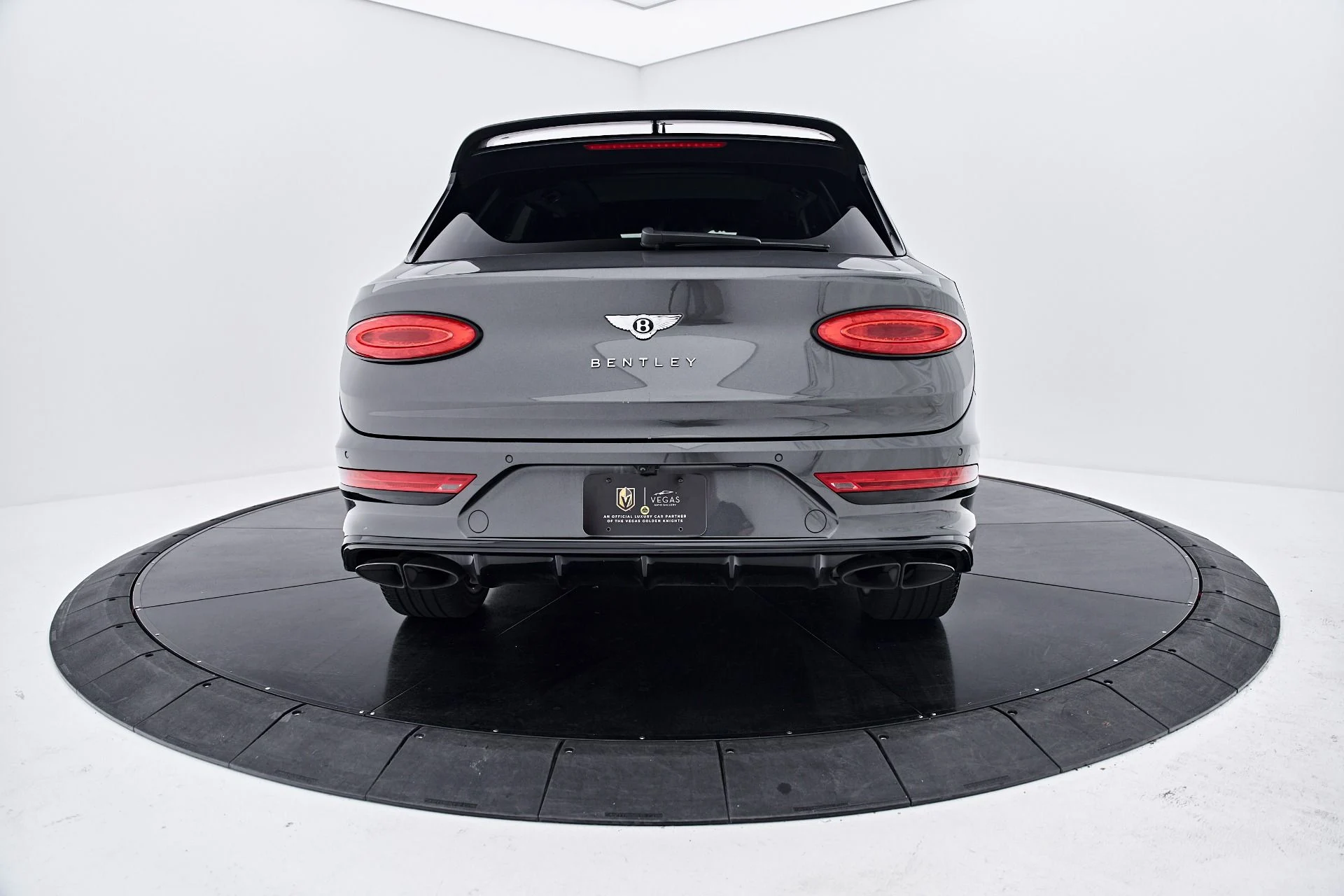 mph012_2614116302_Used_2022_Bentley_Bentayga_V8_1791935698_09cf16416c