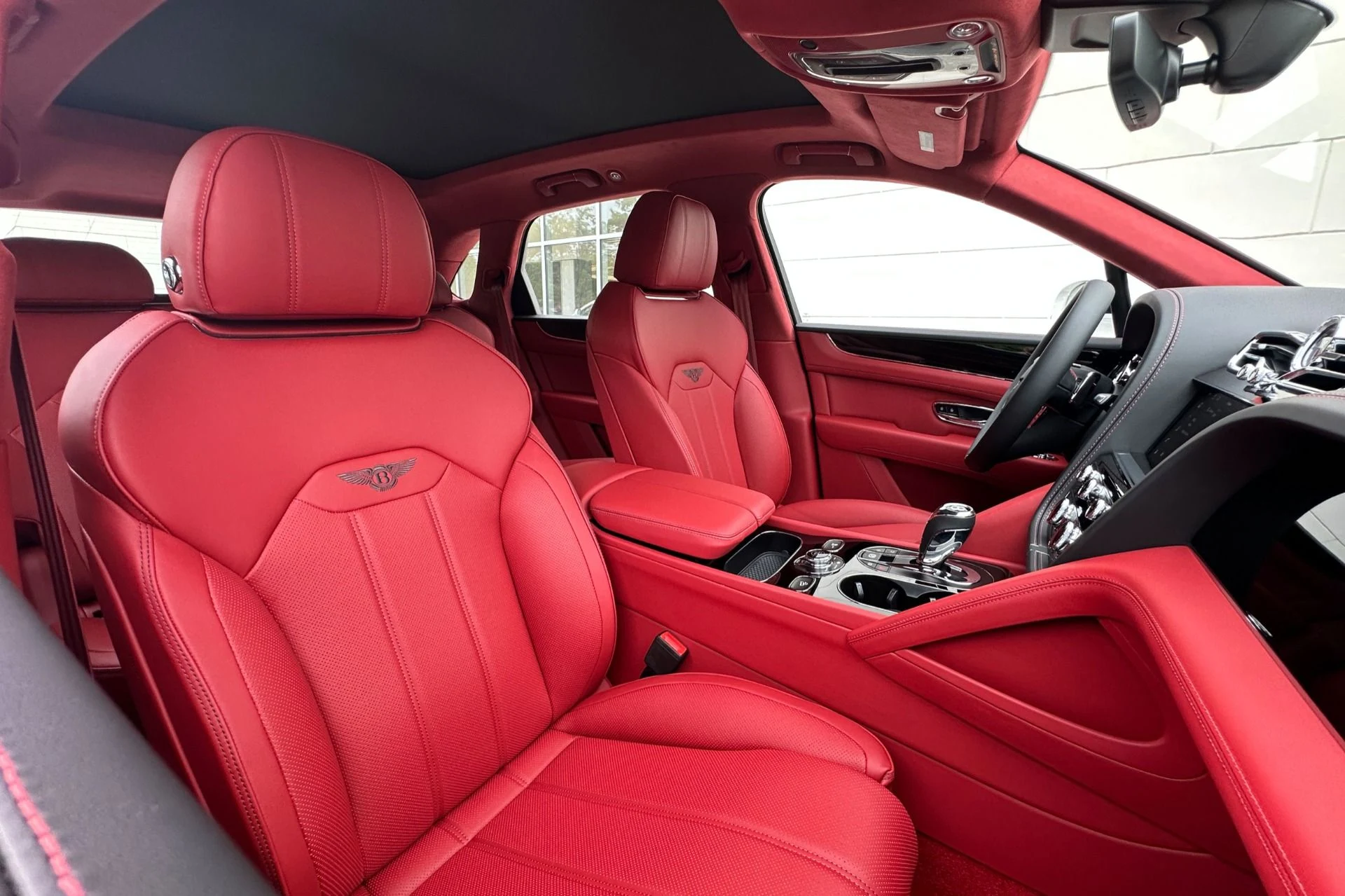 mph012_2622266032_New_2026_Bentley_Bentayga_1779967502_d17bc0995b