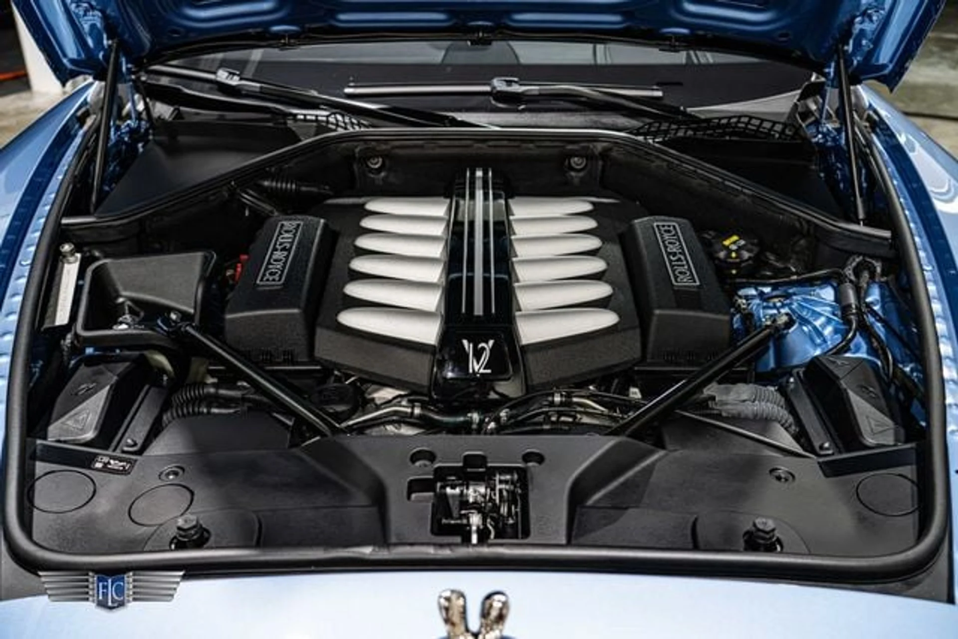 mph012_2622598401_used_2017_rolls_royce_dawn_convertible_9689_23094548_17_640_0ff07b0bac
