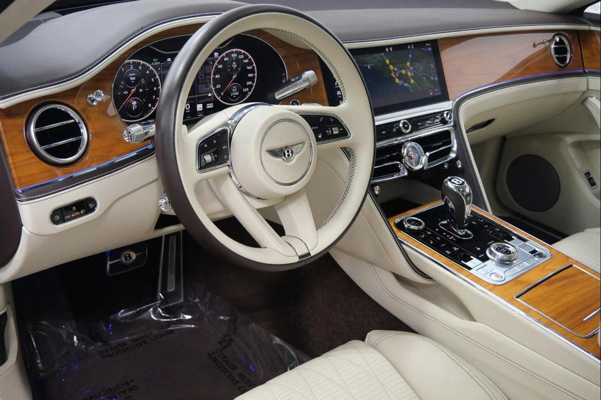 mph012_262319250_Sd_Enw_T7_Yed3s0_VGXV_1w0c2d_ouk_ec73c1e504