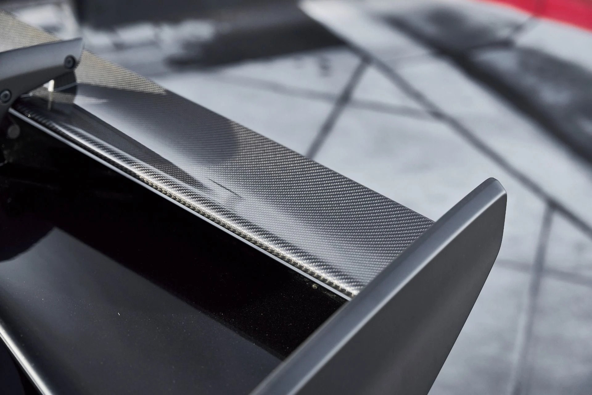 mph012_2625481278_Used_2024_Porsche_911_GT_3_RS_1766112715_fcef537757