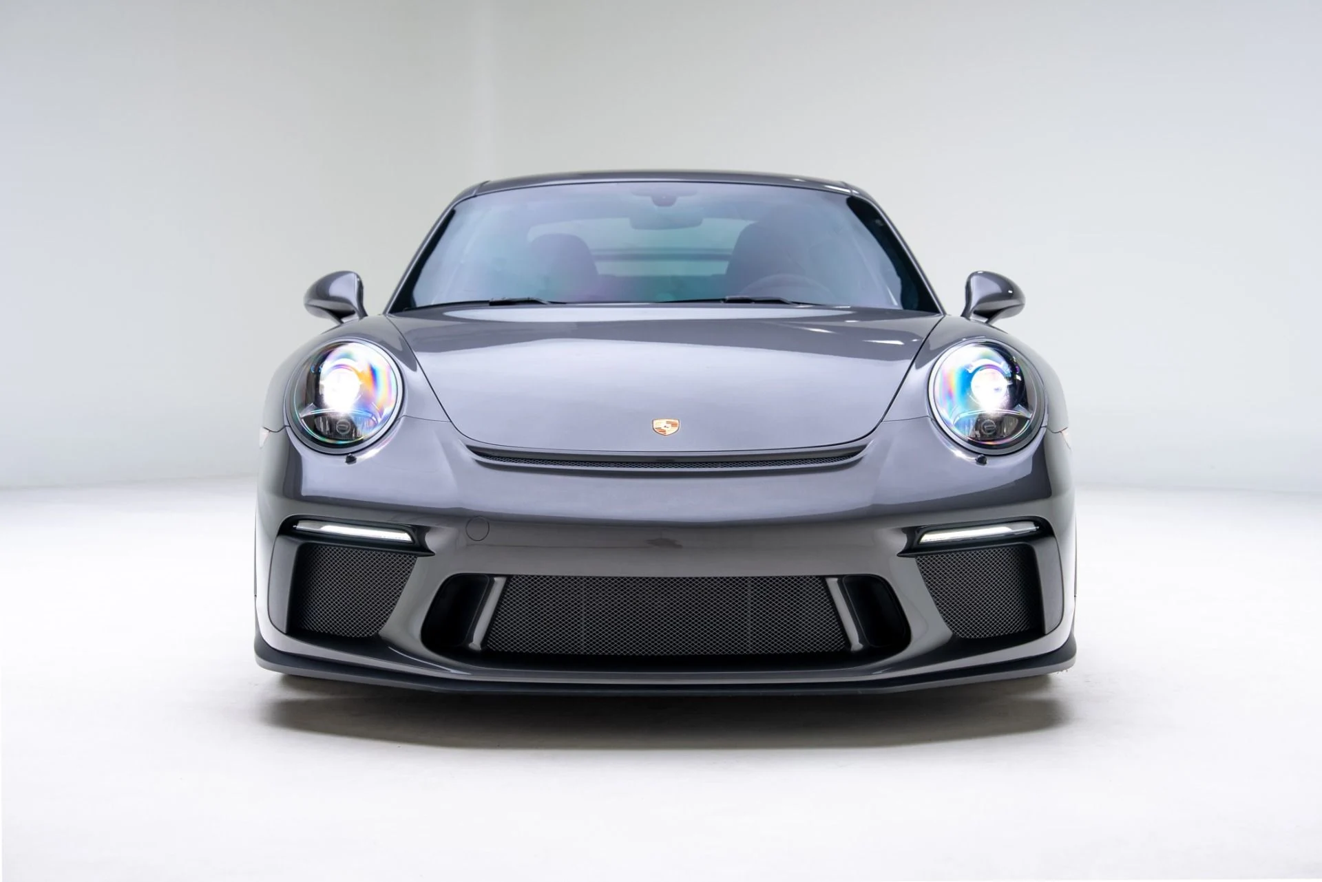 mph012_2629182952_Used_2018_Porsche_911_GT_3_1768868470_86a17ab499