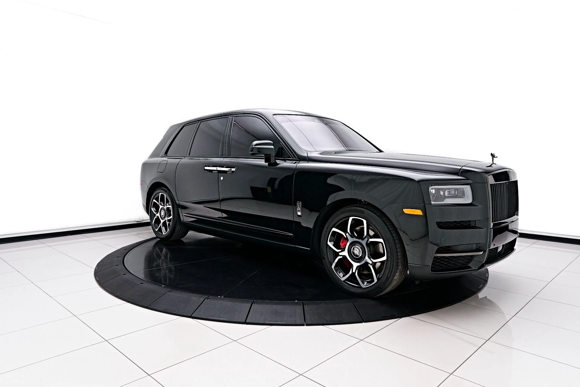 mph012_2634147067_Used_2022_Rolls_Royce_Cullinan_Base_1679686724_237f635140