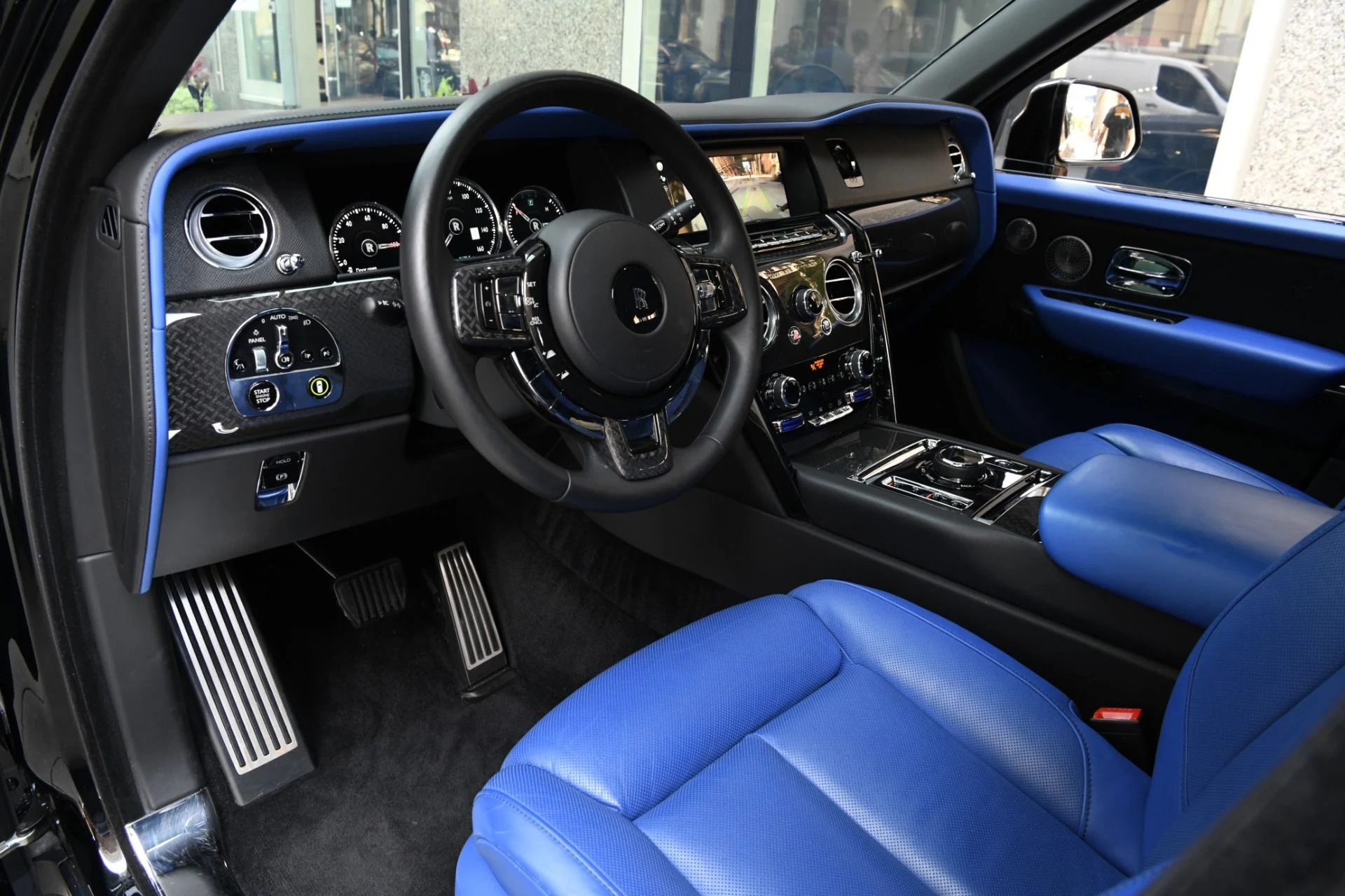 mph012_2638438739_11928_p14_l_705625a808