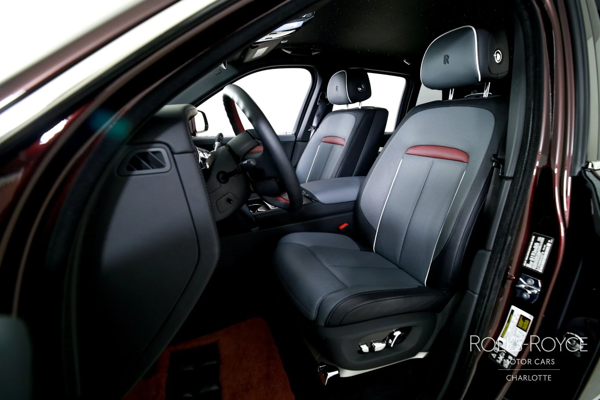 mph012_2638945671_Used_2025_Rolls_Royce_Cullinan_1757716745_1aa7968021