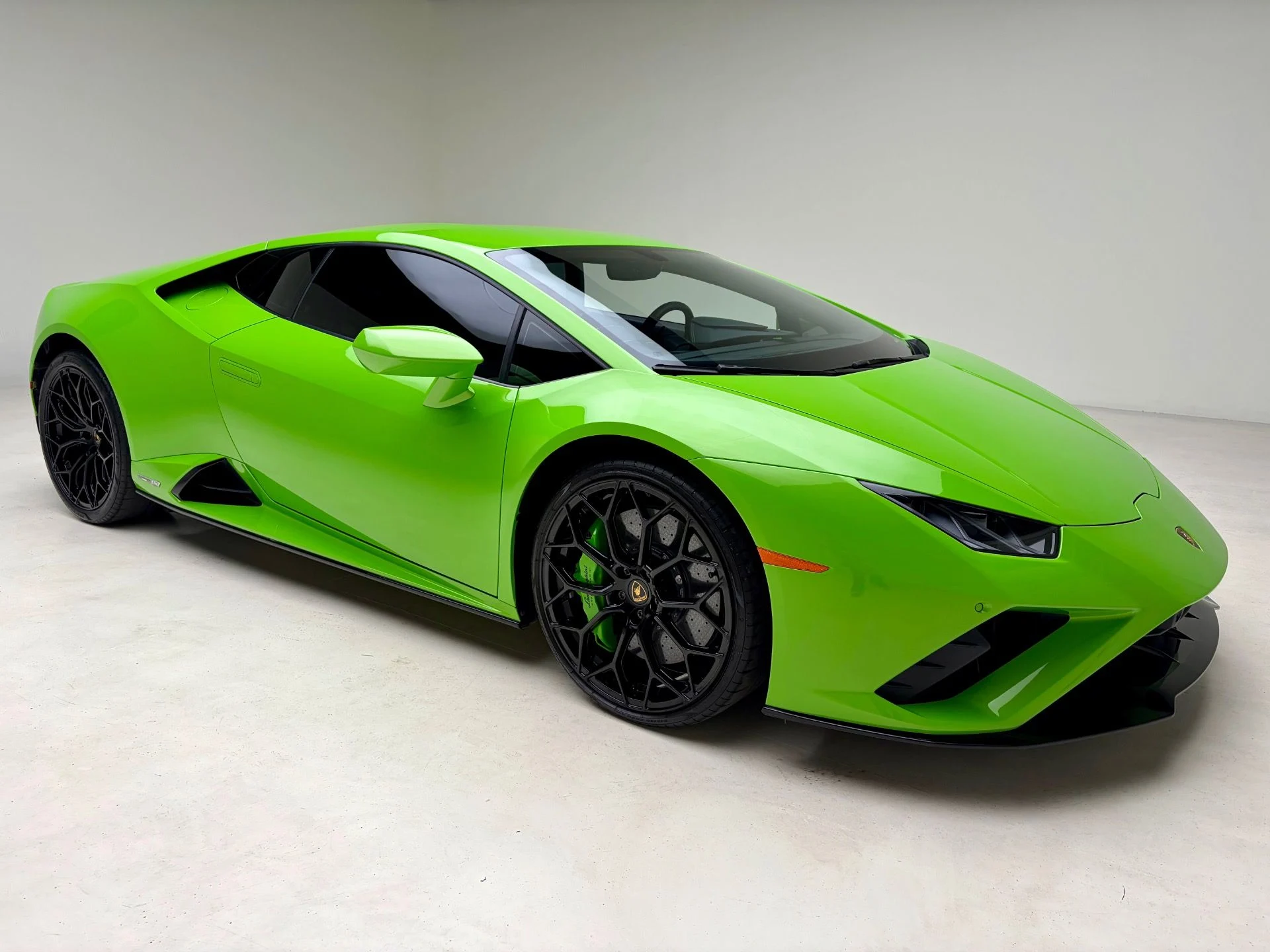 mph012_2640093290_Used_2022_Lamborghini_Huracan_EVO_1777741282_5ddffb5d3e