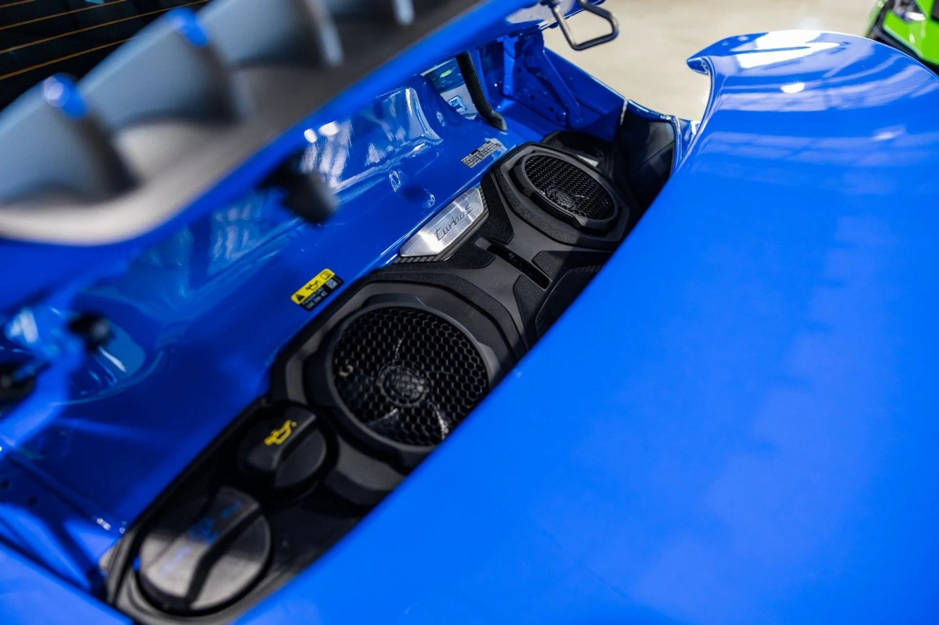 mph012_2644946067_lw_5005fe9186