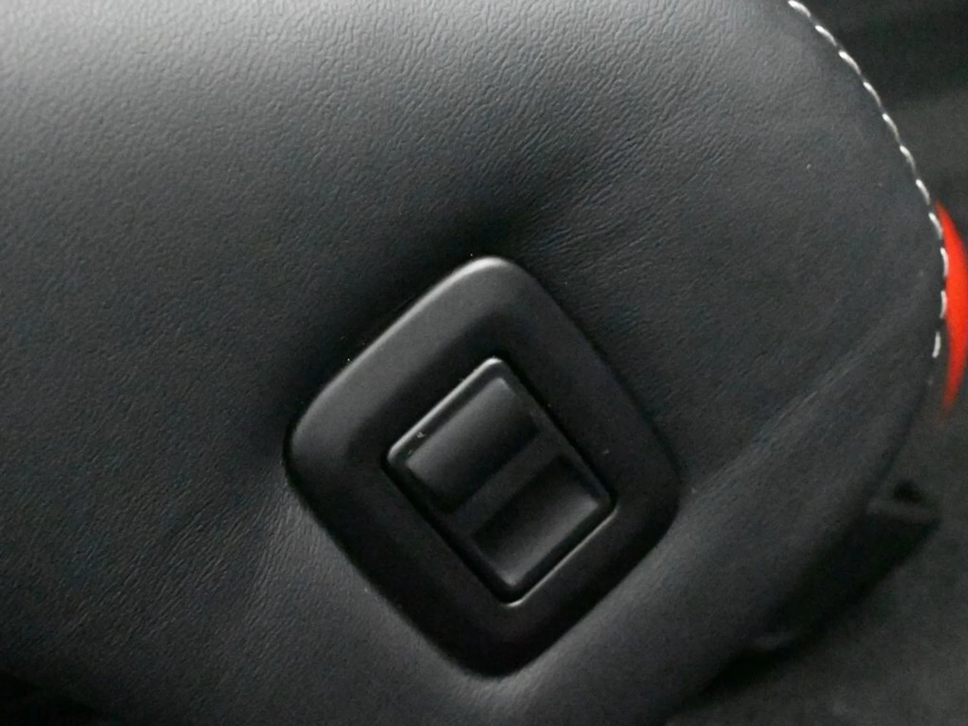 mph012_2647718947_63e0d53a296c044e446315b921ffecc4x_a09eddac5f