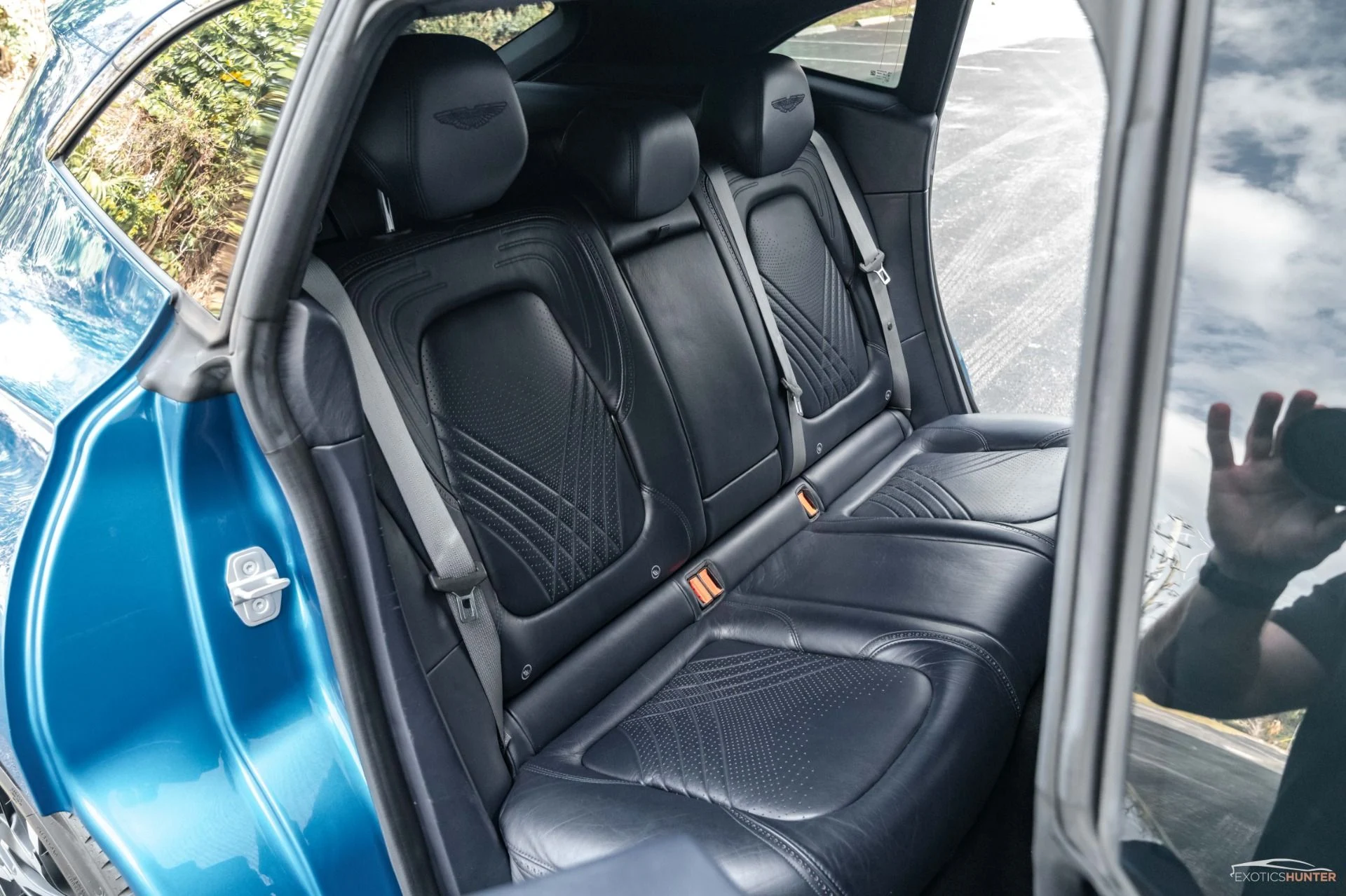 mph012_2649547635_Used_2021_Aston_Martin_DBX_CPO_Aug_2026_w_Special_Order_Exterior_Interior_Black_Pack_1708458533_eba72dab35