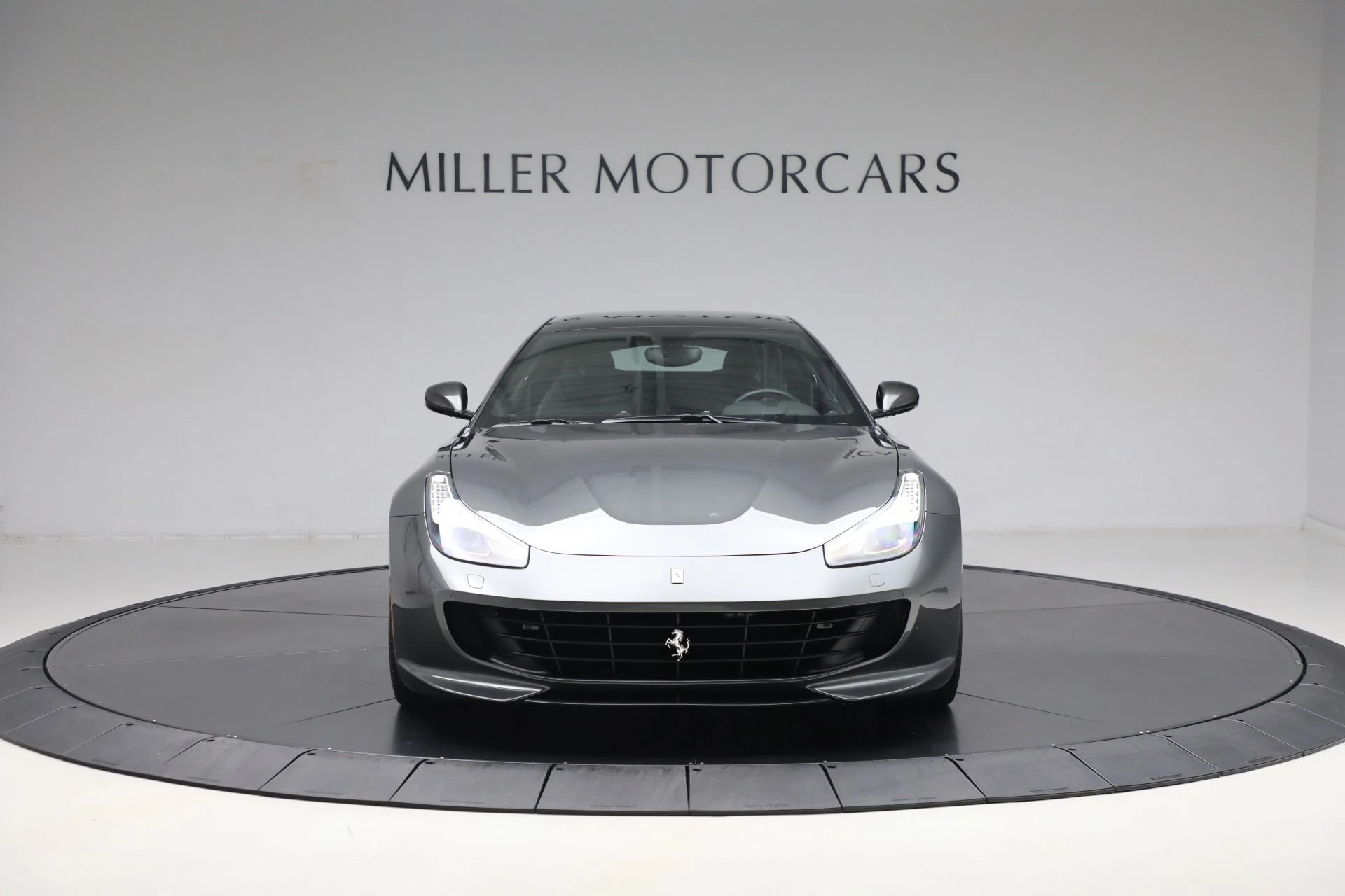 mph012_2657427075_Used_2019_Ferrari_GTC_4_Lusso_1731632886_cb8f351351