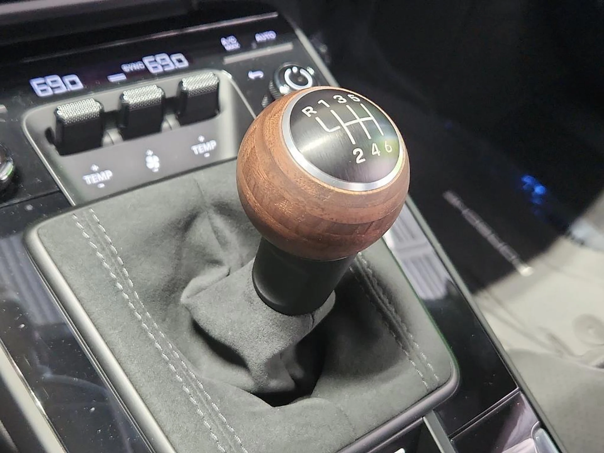 mph012_2665725188_gjsuvh_EK_Rm_N_Pu68c_TY_5kh_XX_z_Ys_3c4a3fed78