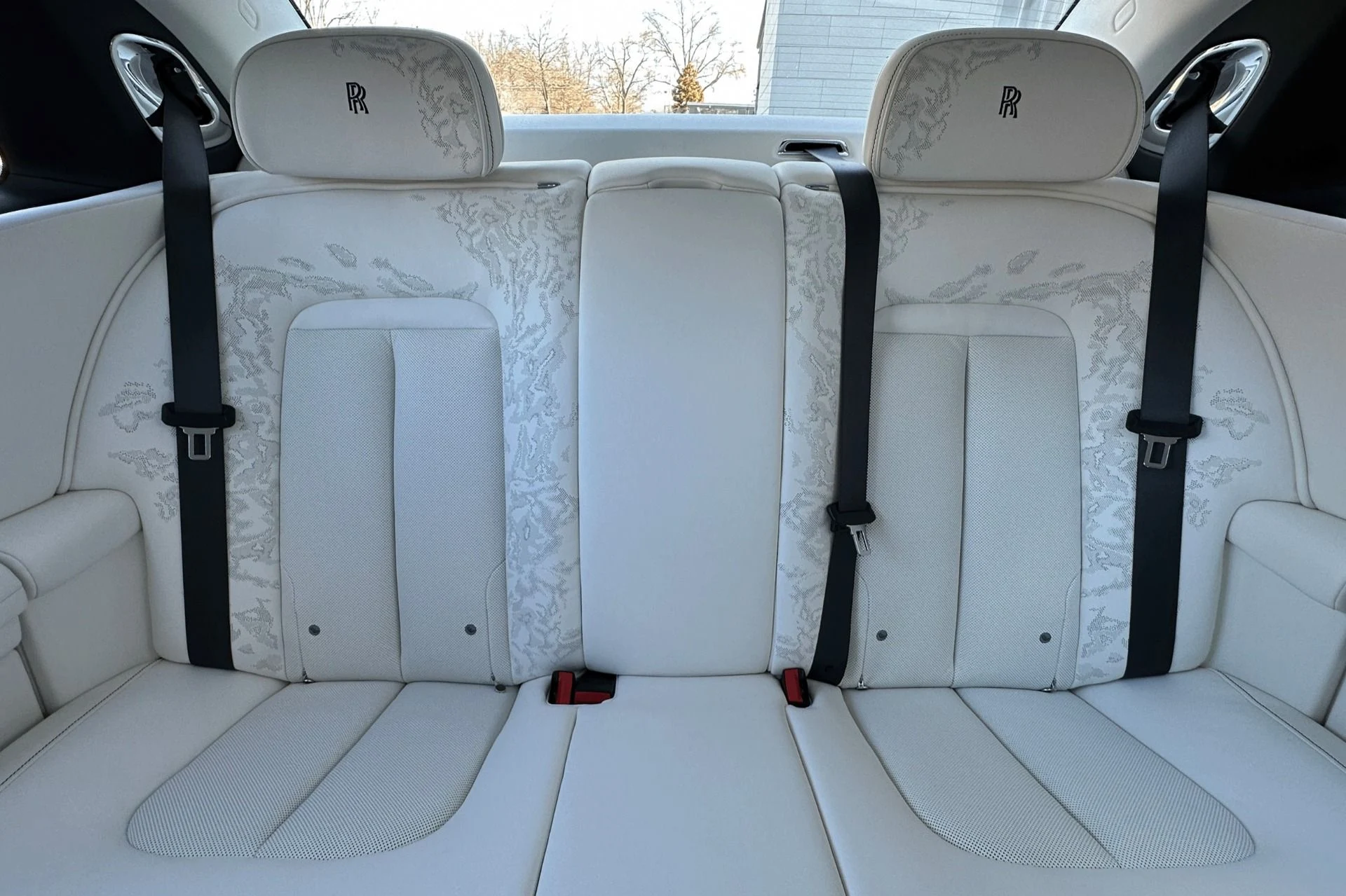 mph012_266592022_Used_2026_Rolls_Royce_Ghost_1784753740_8323f23d17