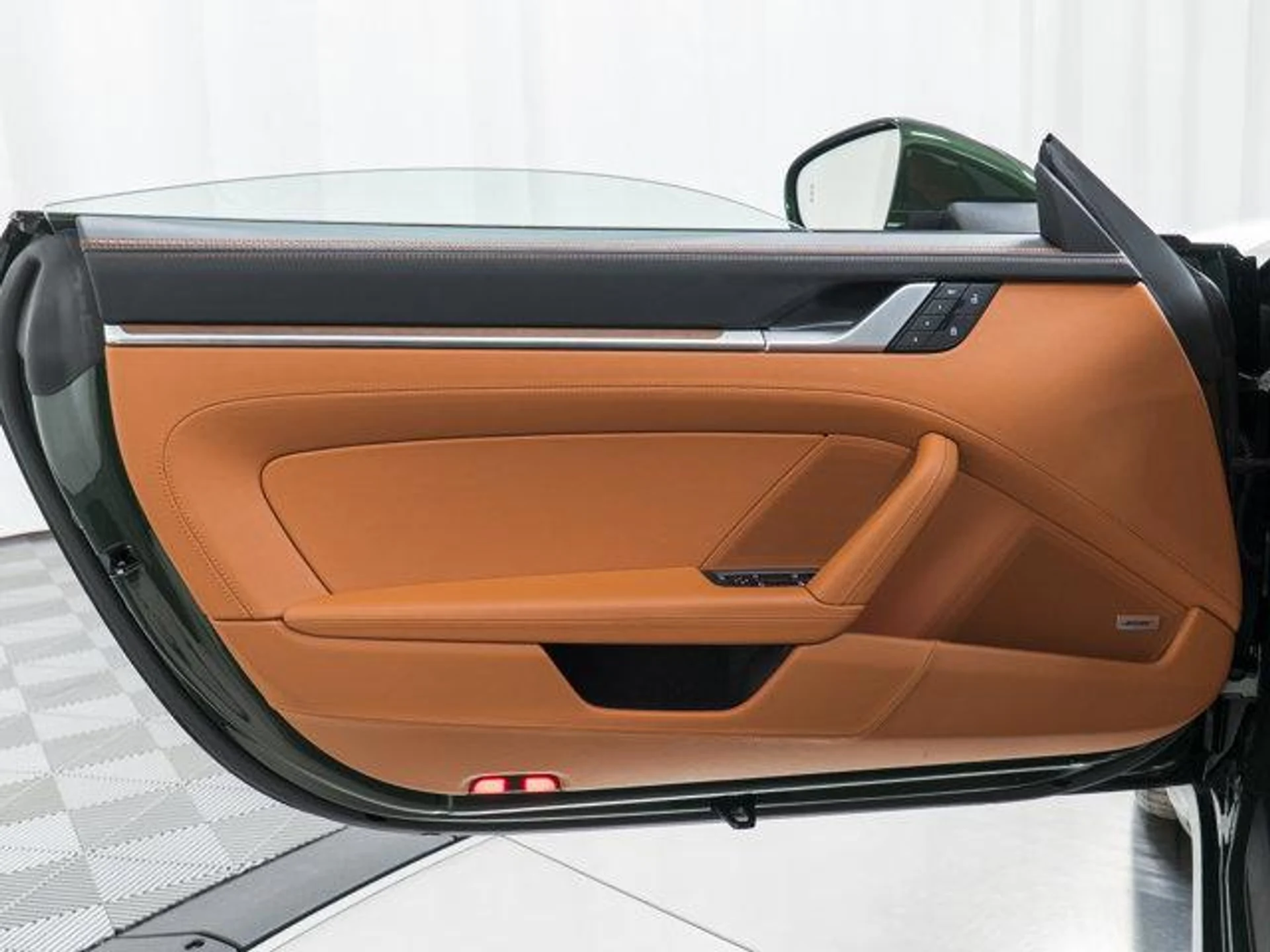 mph012_2670529075_s_fv_Nq_P_Um_Bl5q_Gi_R3dl_Oq_H_Vl1c_ea5e6e8c59