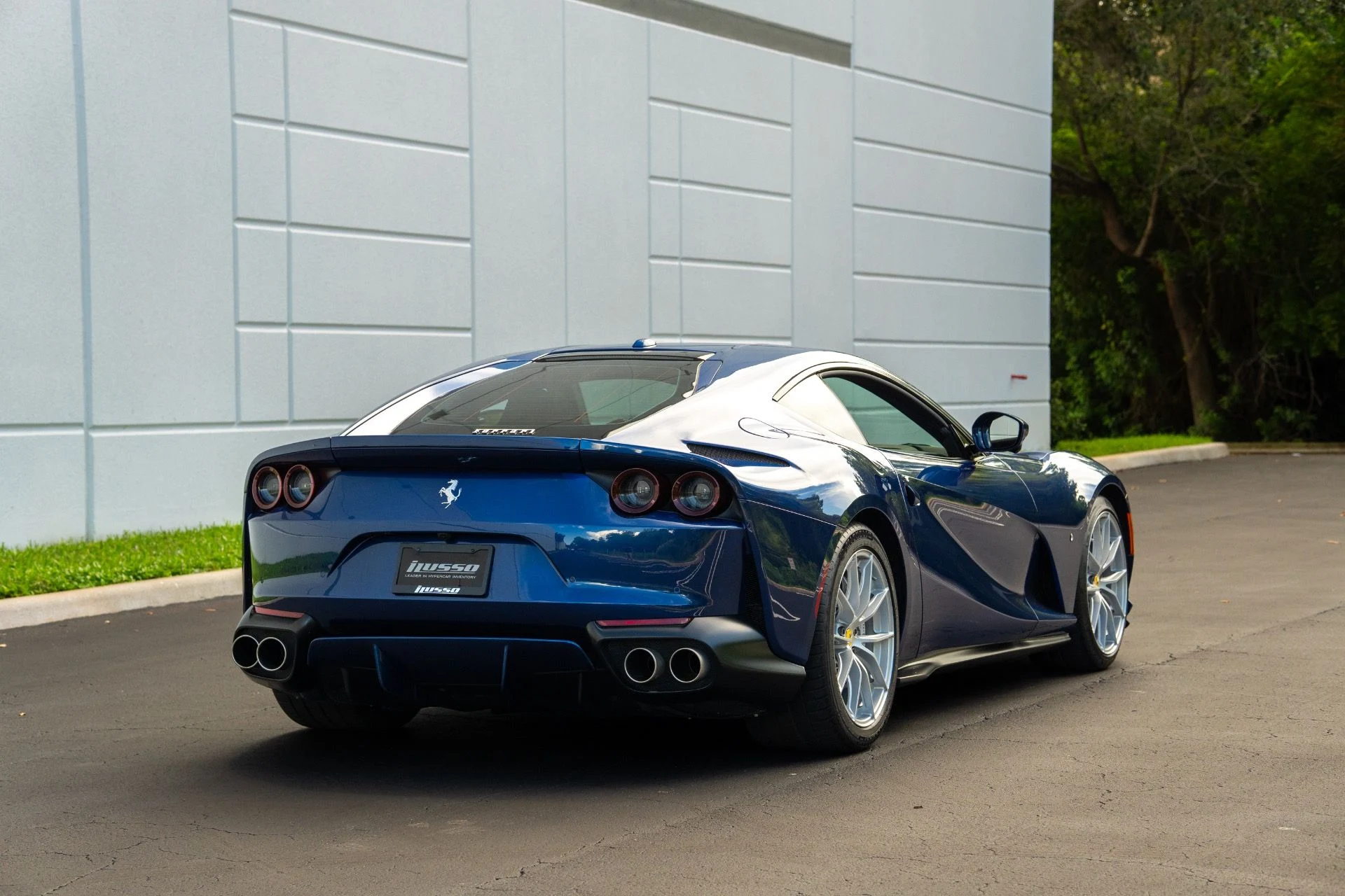mph012_2672111167_Used_2020_Ferrari_812_Superfast_1758742343_75291f8a37