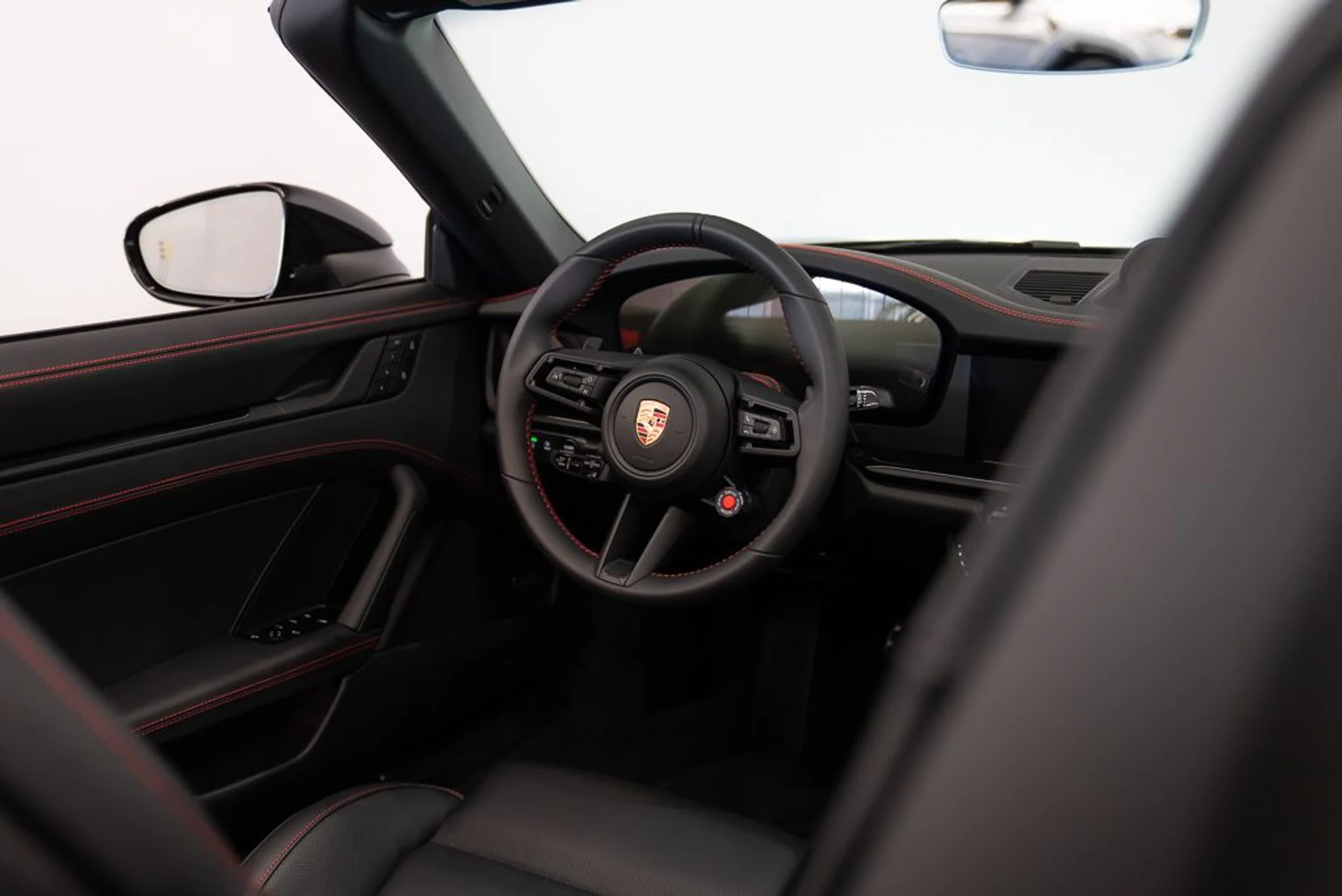 mph012_2674088084_porsche_911_2025_jpg_v_1775165756_25a1065c51