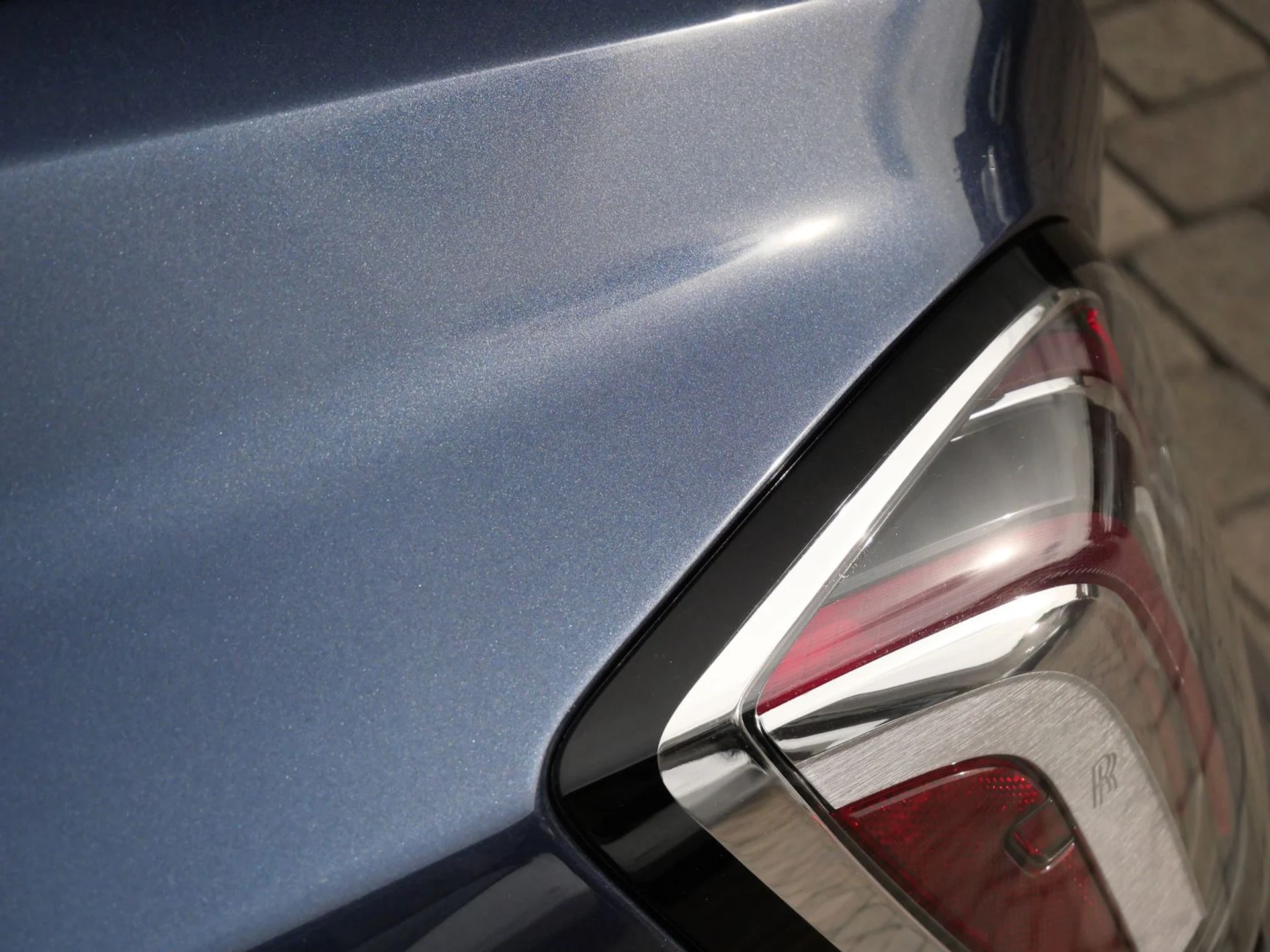 mph012_2674701835_cf7b7086492f270c71140f8c243a9d94x_5e6fd343dd