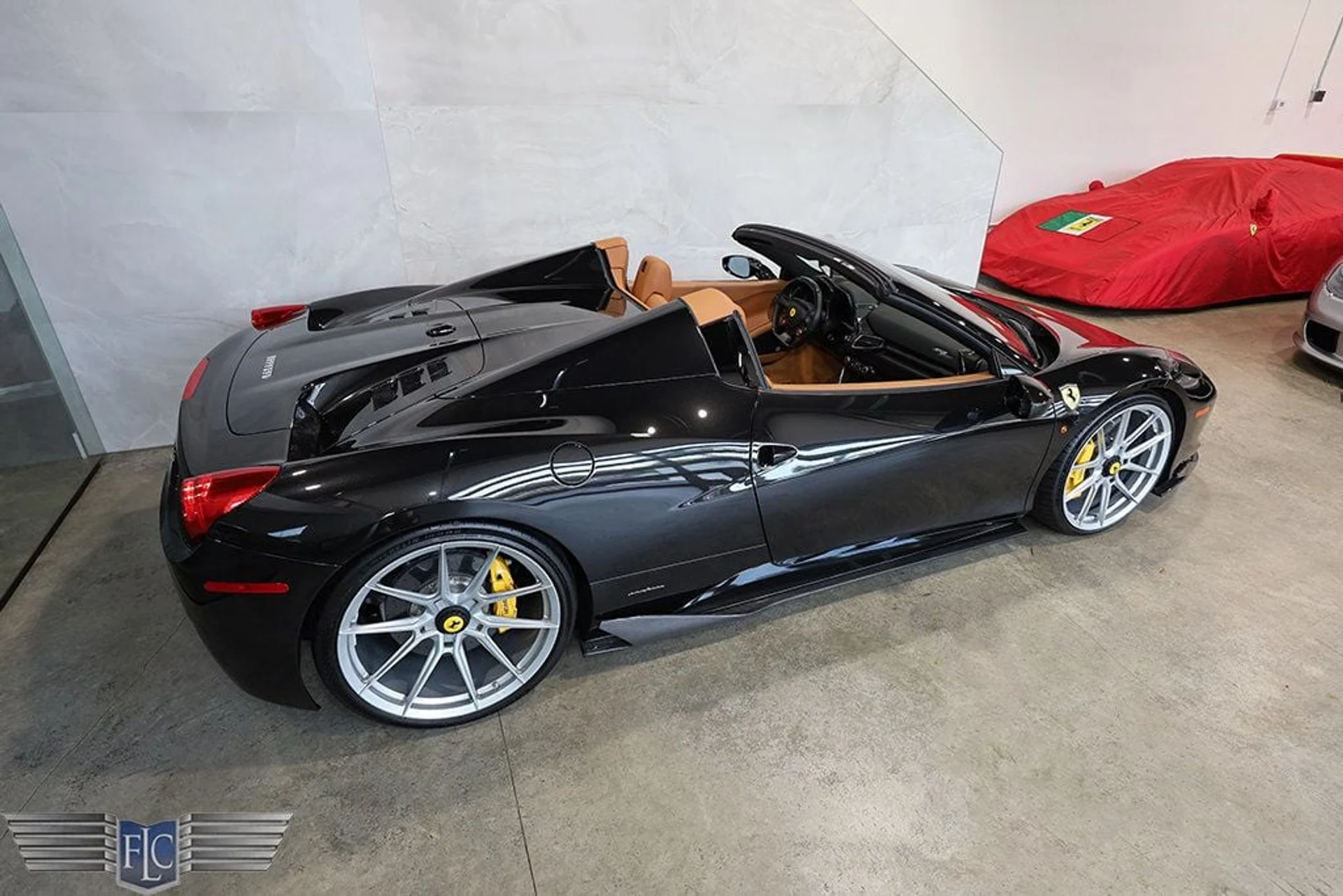 mph012_2676420501_used_2013_ferrari_458_spider_9689_23036593_13_1024_f98da18884