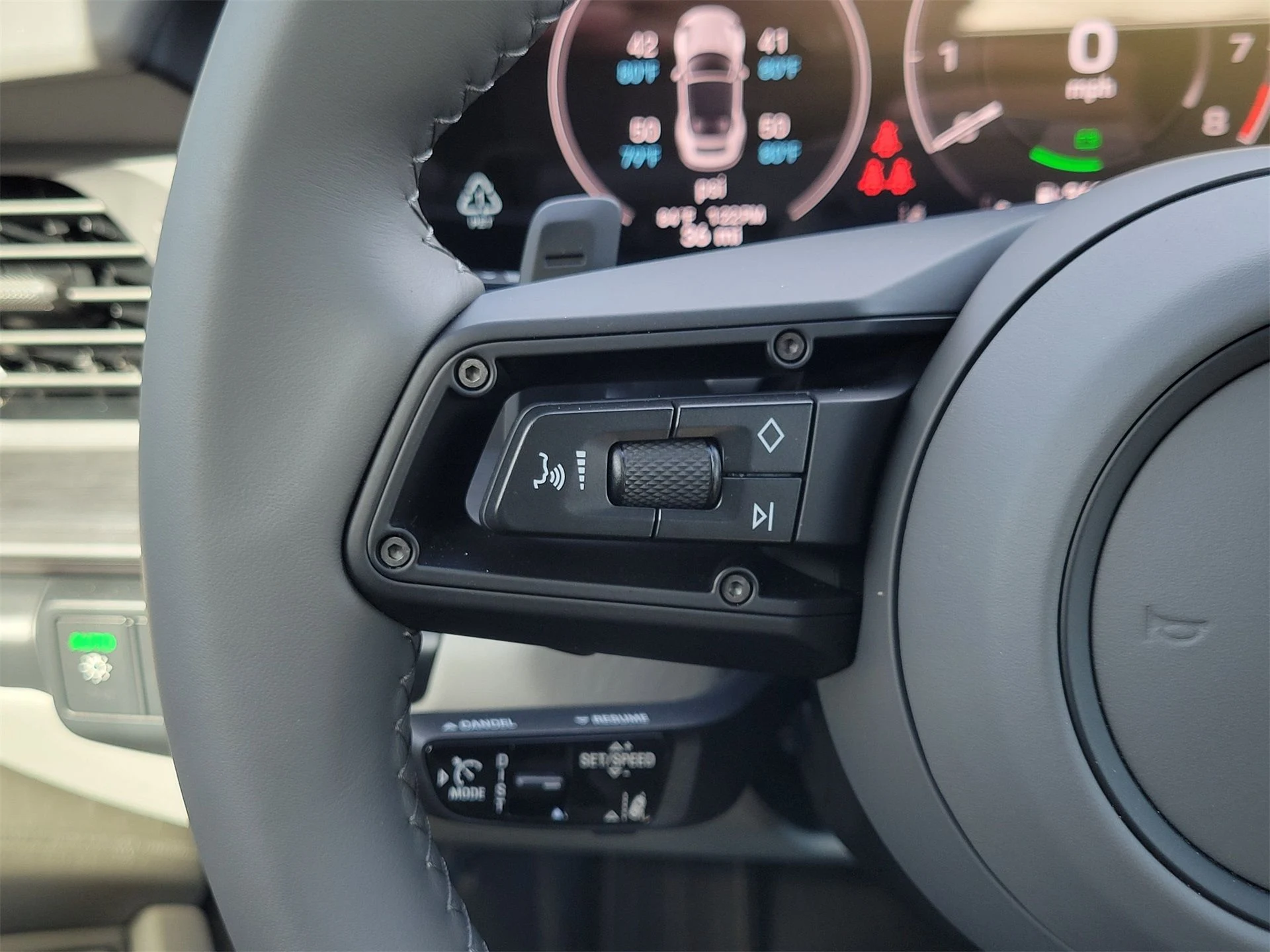 mph012_2677148162_13b6a90655c32cb4171739fd63154f83_0d6d4d8b5c