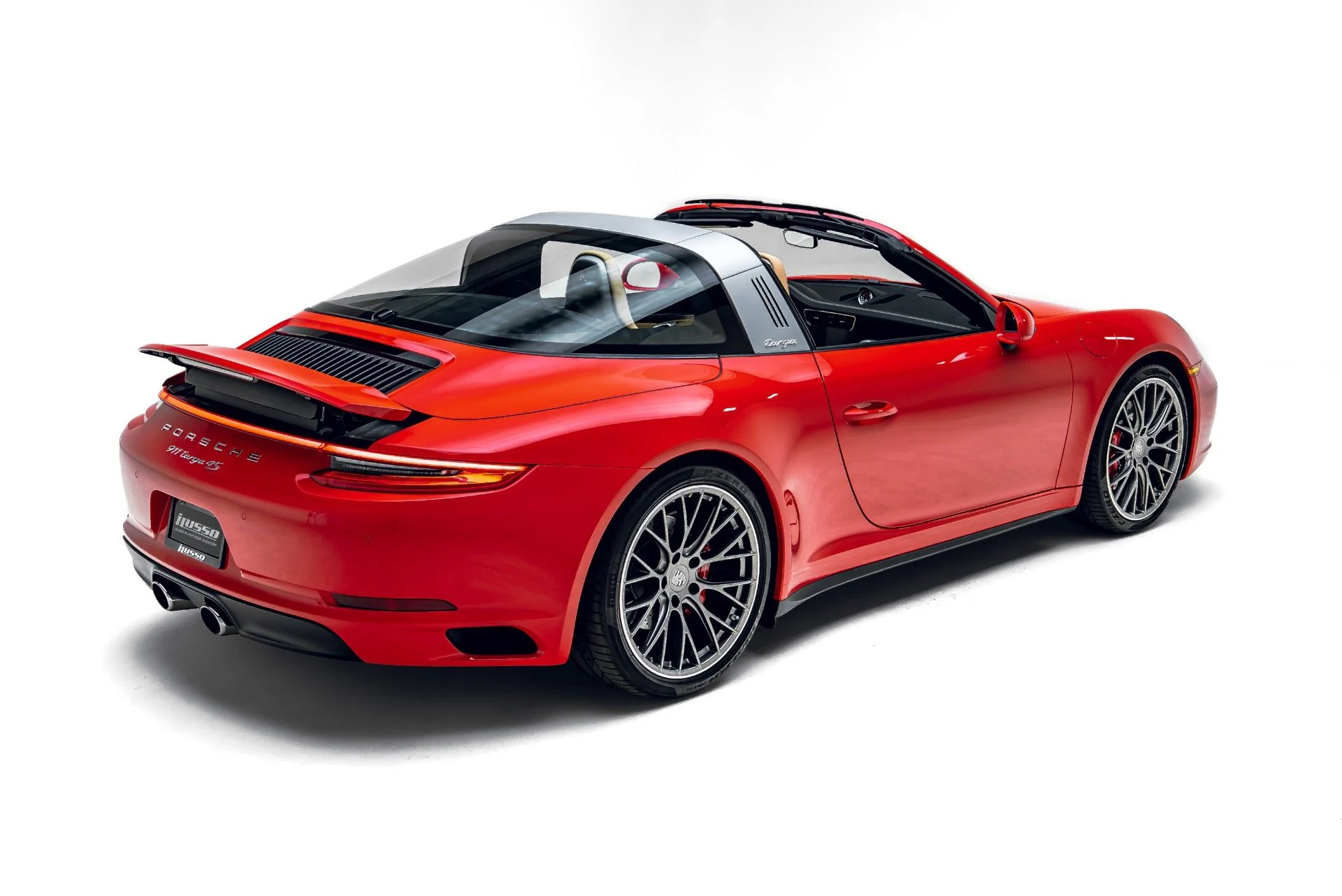 mph012_2677682612_Used_2019_Porsche_911_Targa_4_S_1783372826_eb0b32a62f