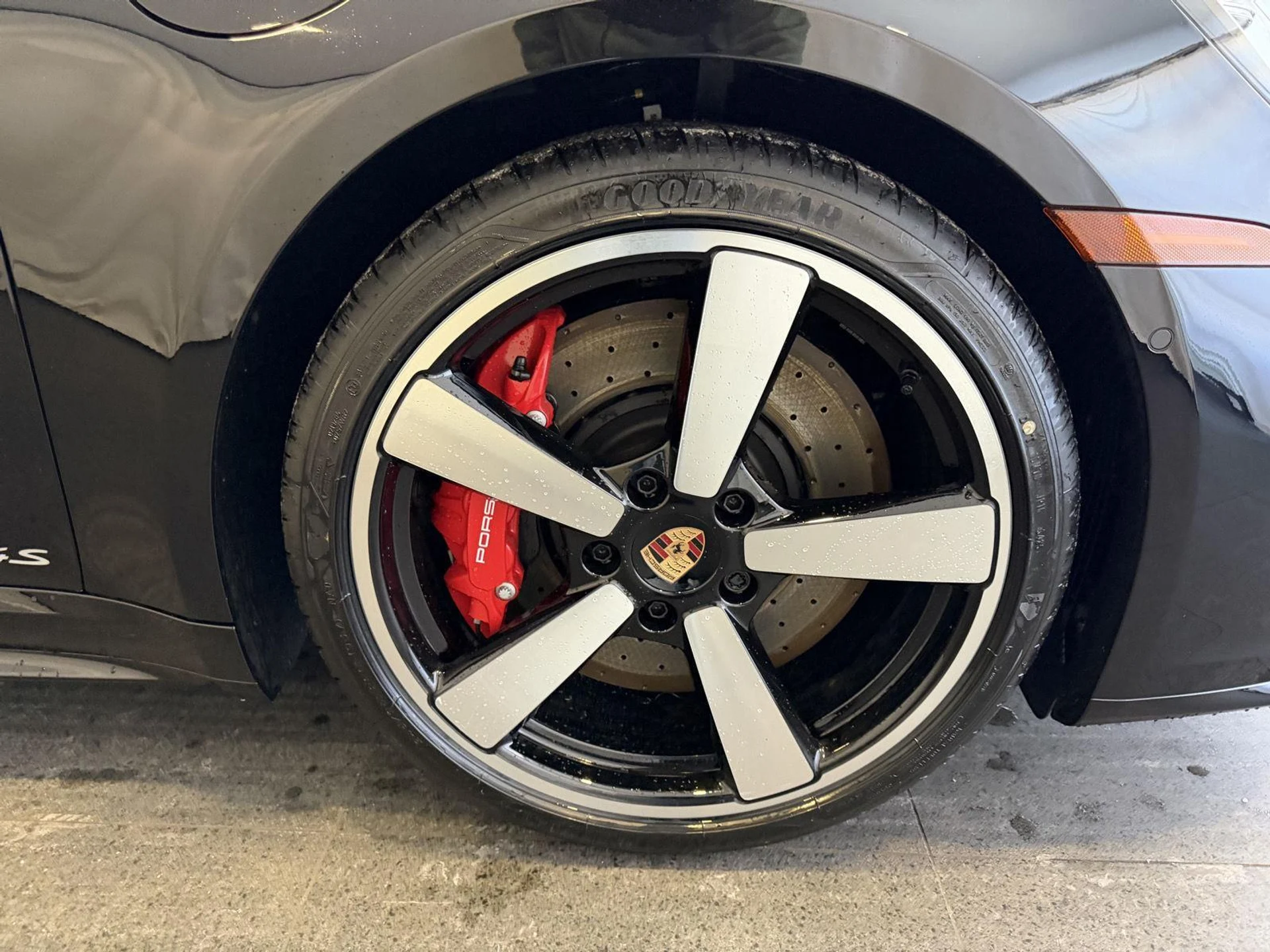 mph012_2680789359_d9942f8b6350fcc720b48f88873cd800x_990022556a